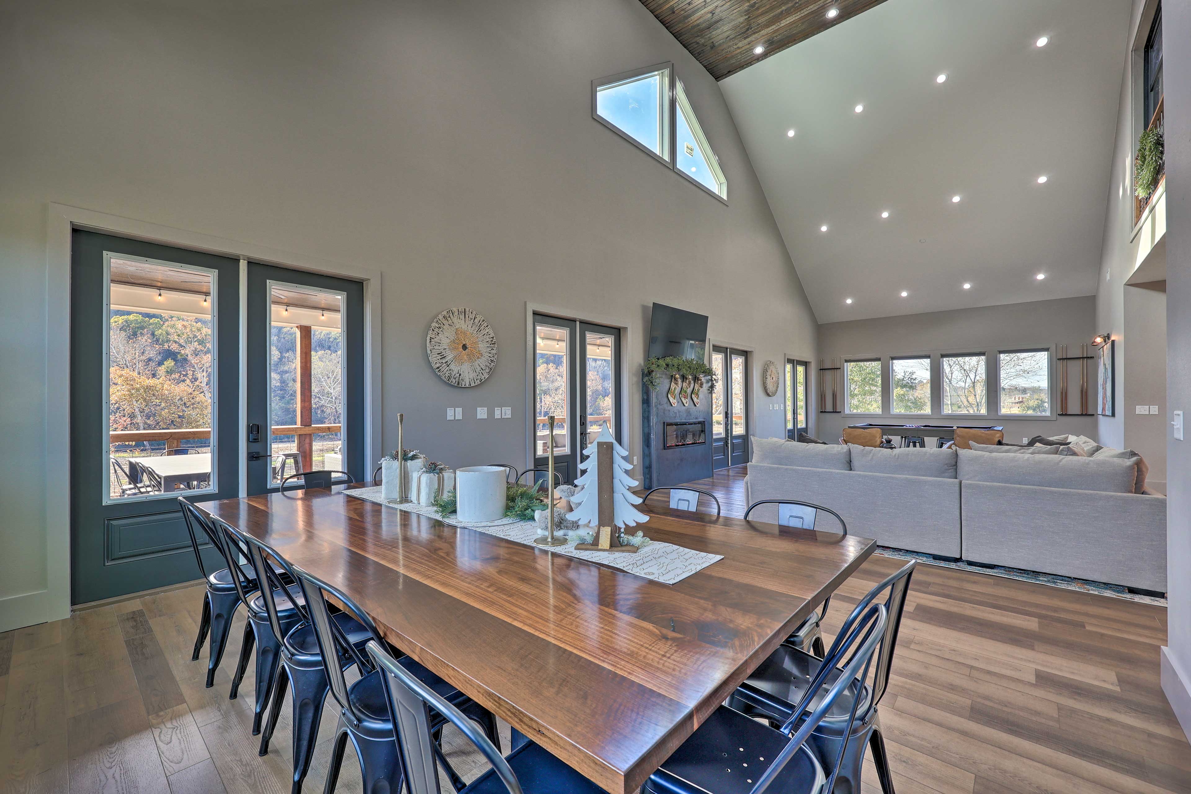 Living Room | Dining Area | Dishware & Flatware Provided