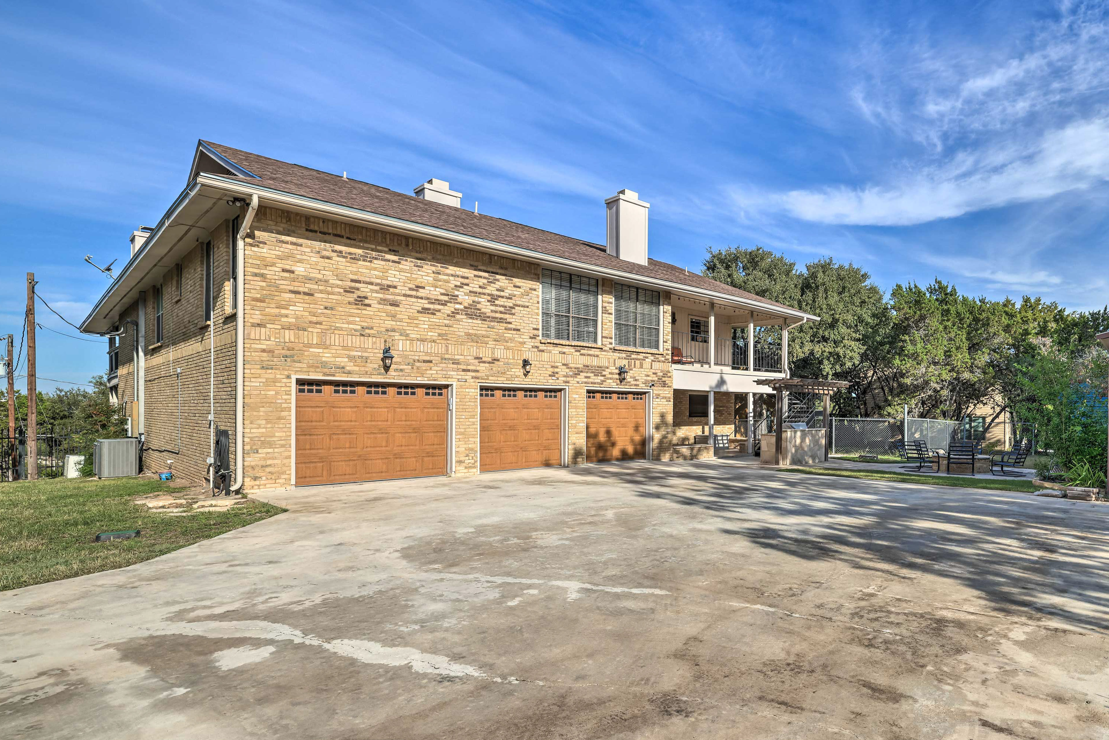 Back Parking | Garage (3 Vehicles) | Driveway (4 Vehicles) | Street Parking