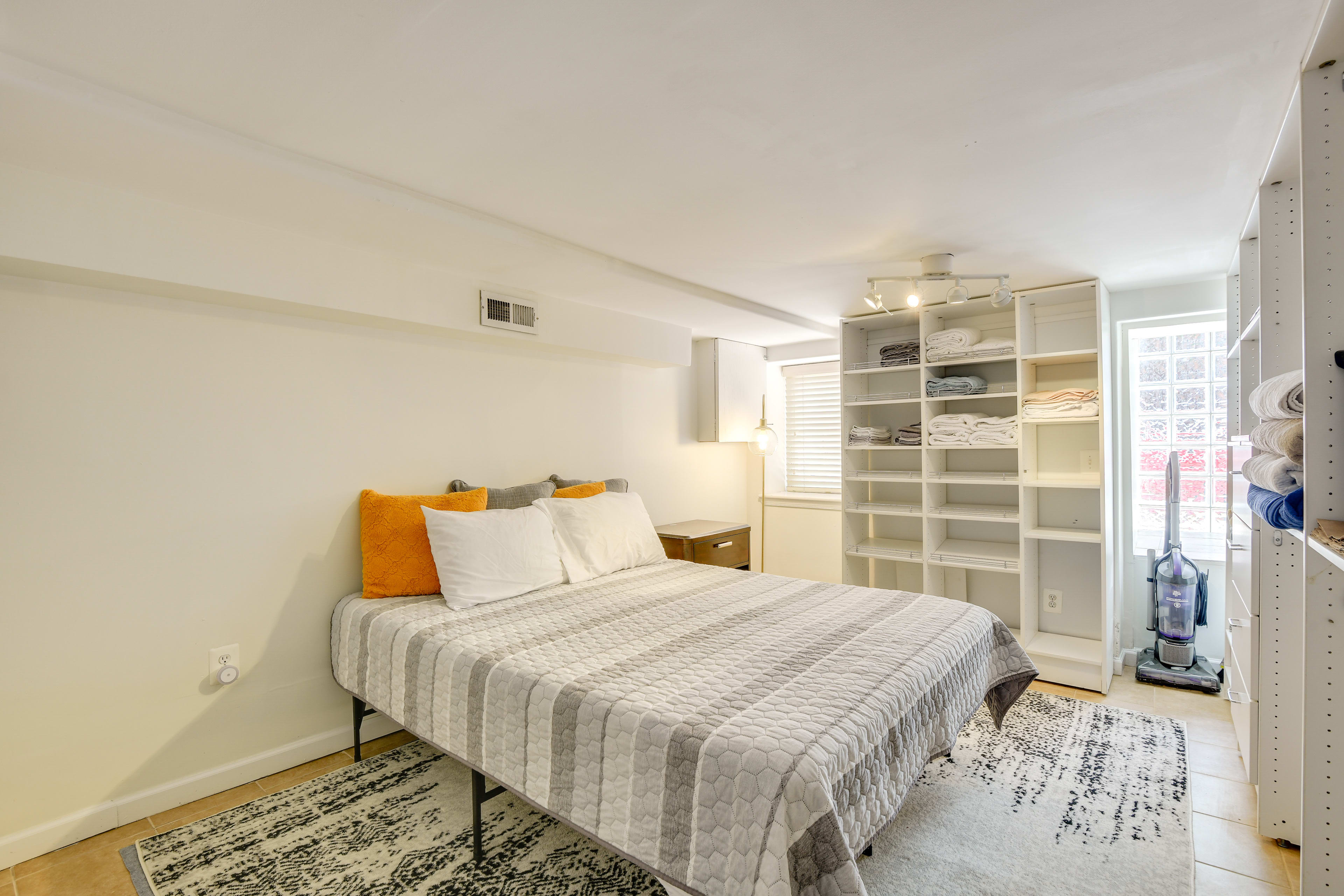 Bedroom 3 | Queen Bed | Washer & Dryer