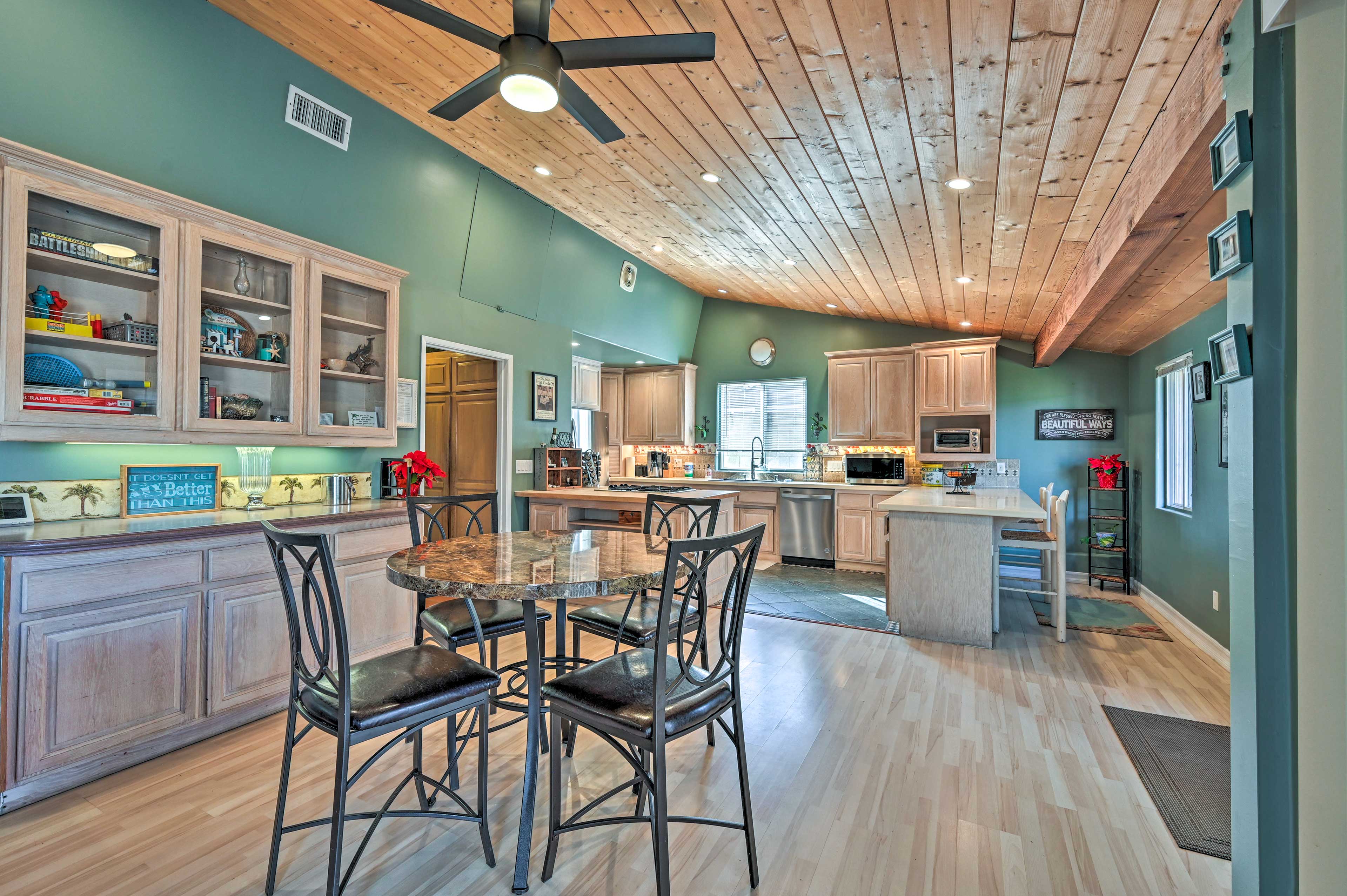 Dining Area | Dishware & Flatware