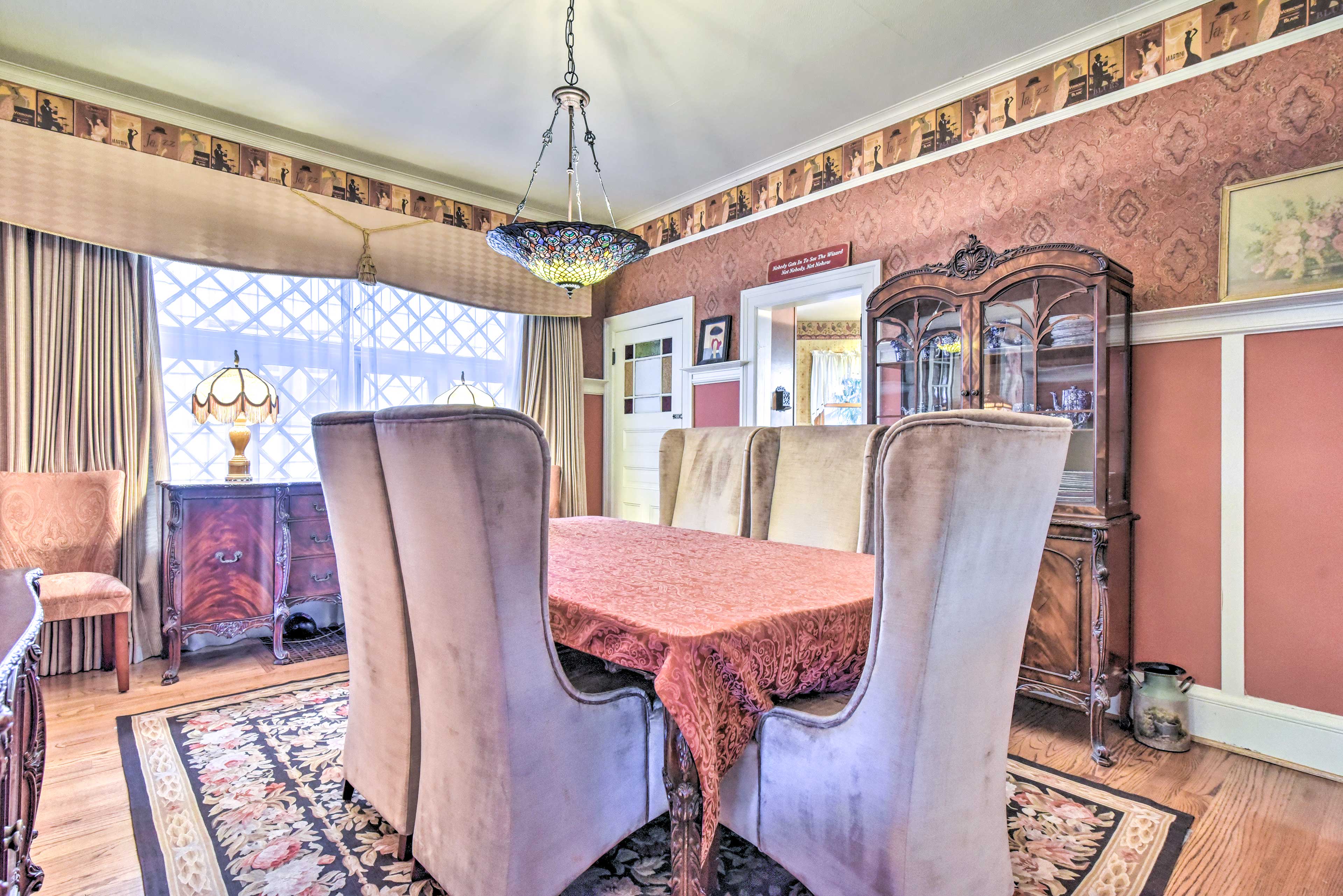 Formal Dining Room | Self Check-In