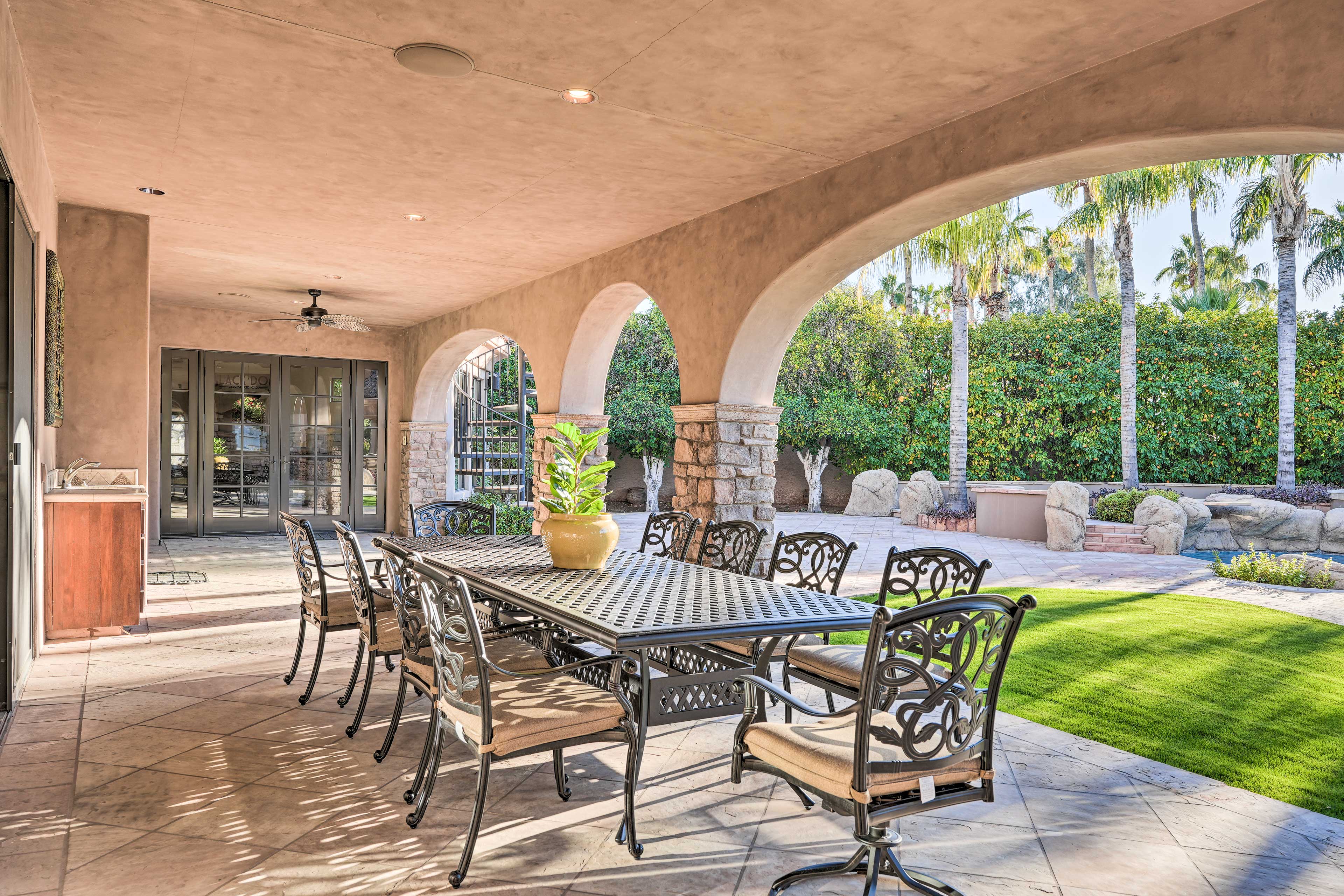 Outdoor Dining Area