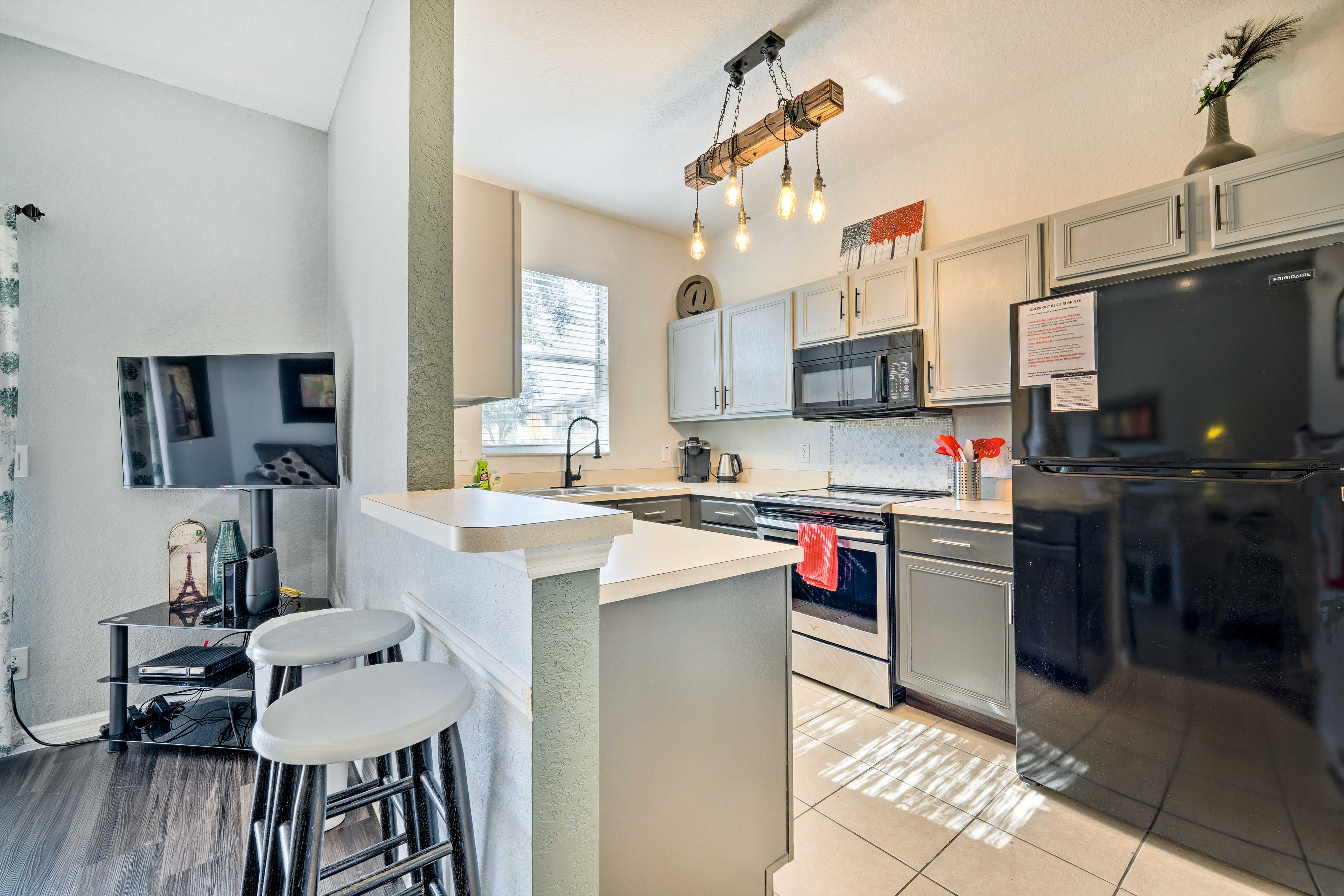 Kitchen | 2-Story Townhouse