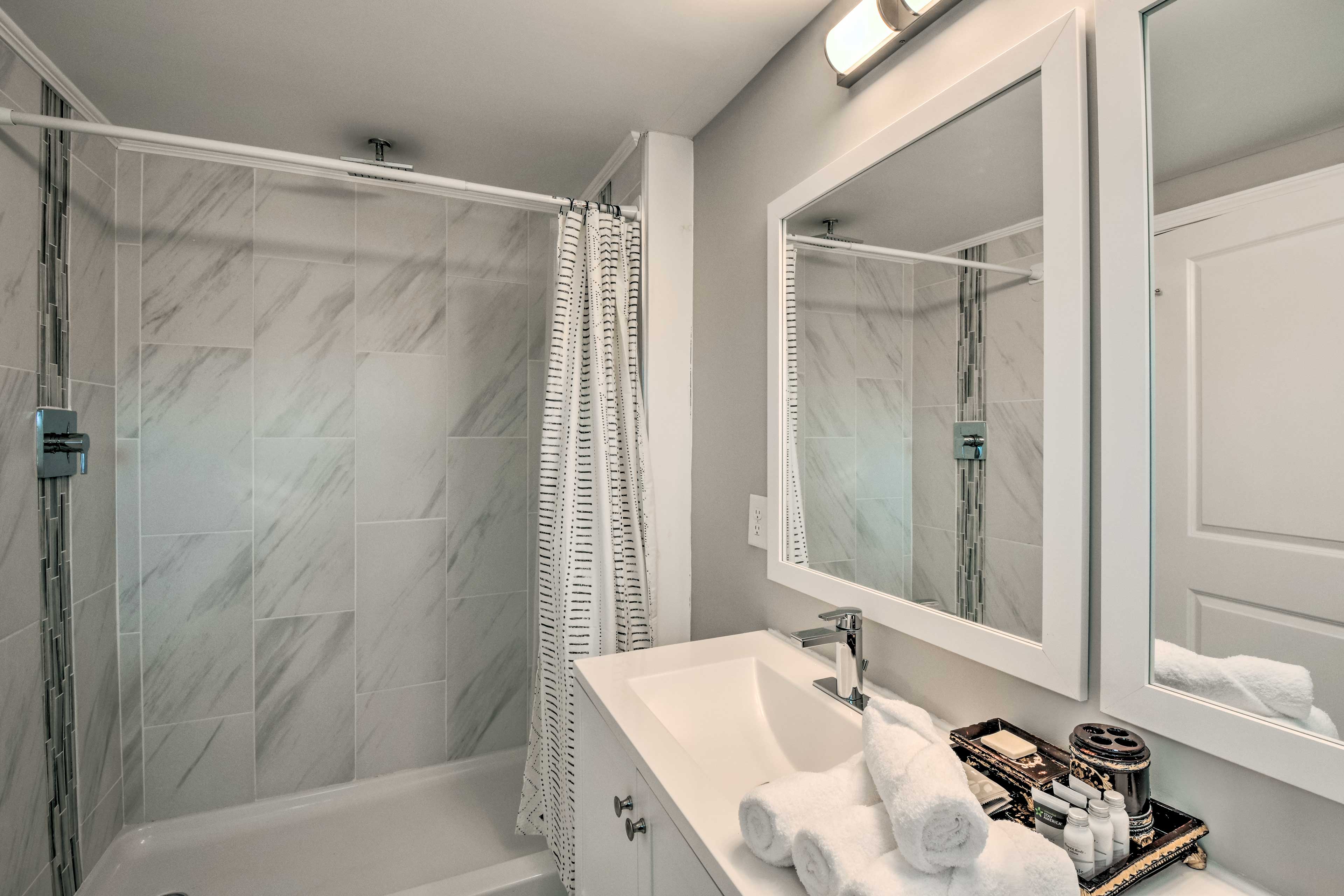 En-Suite Bathroom | Shampoo Provided