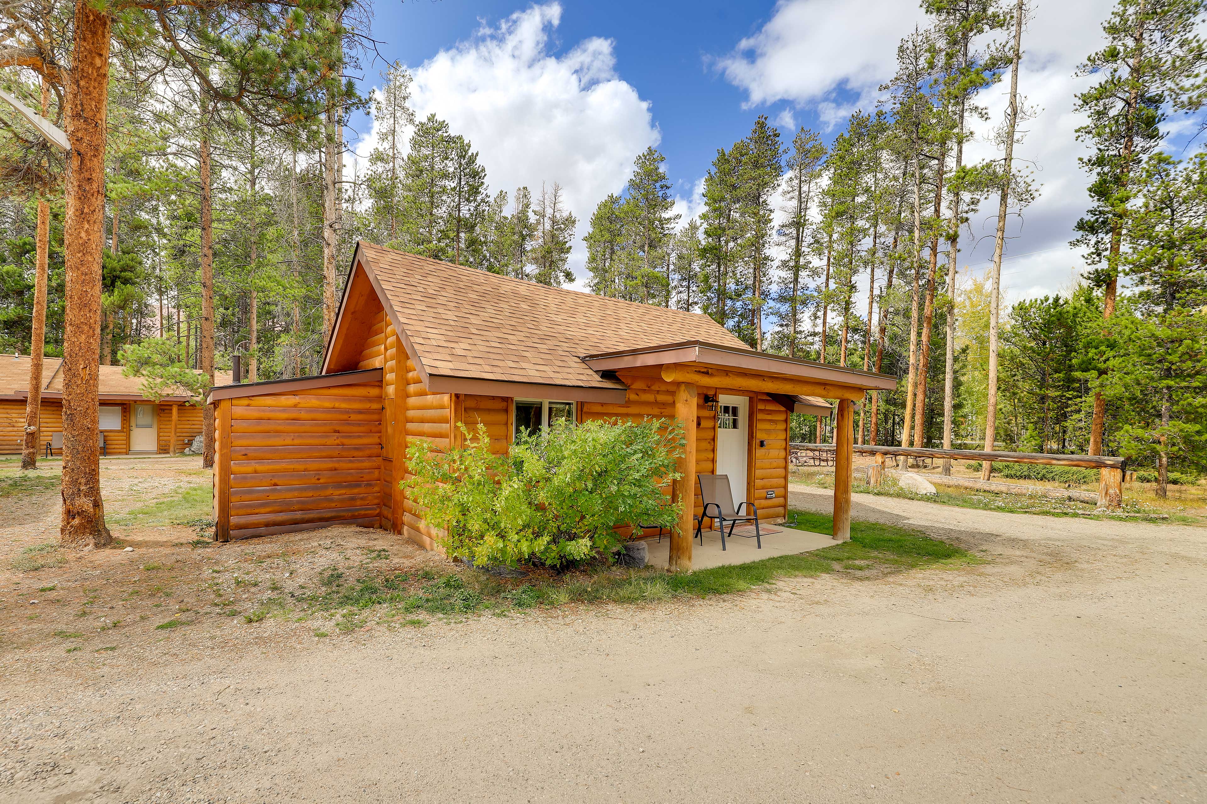 Grand Lake Vacation Rental | 1BR |1BA | Step-Free Access | 522 Sq Ft