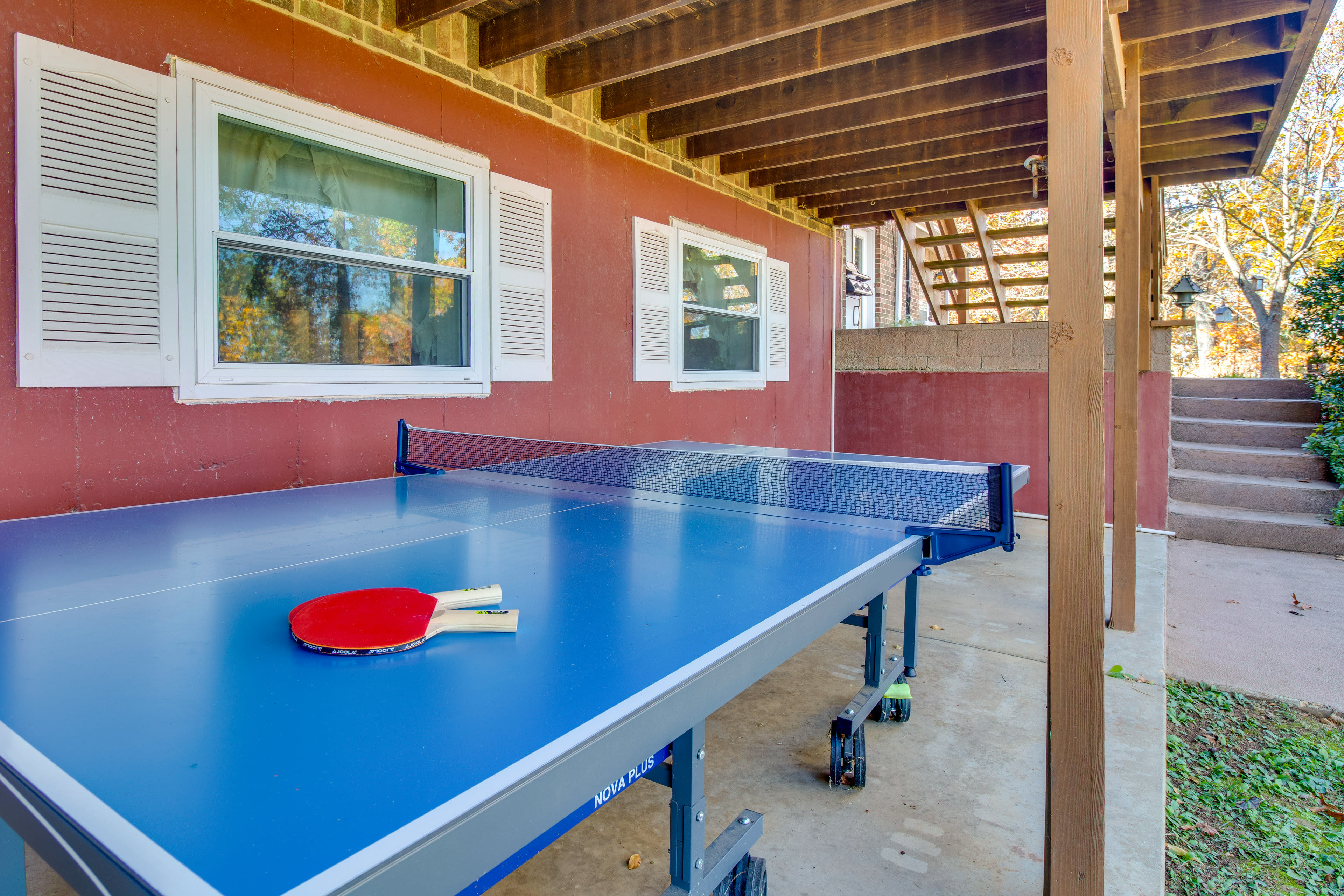 Patio | Ping Pong Table | Outdoor Dining Area