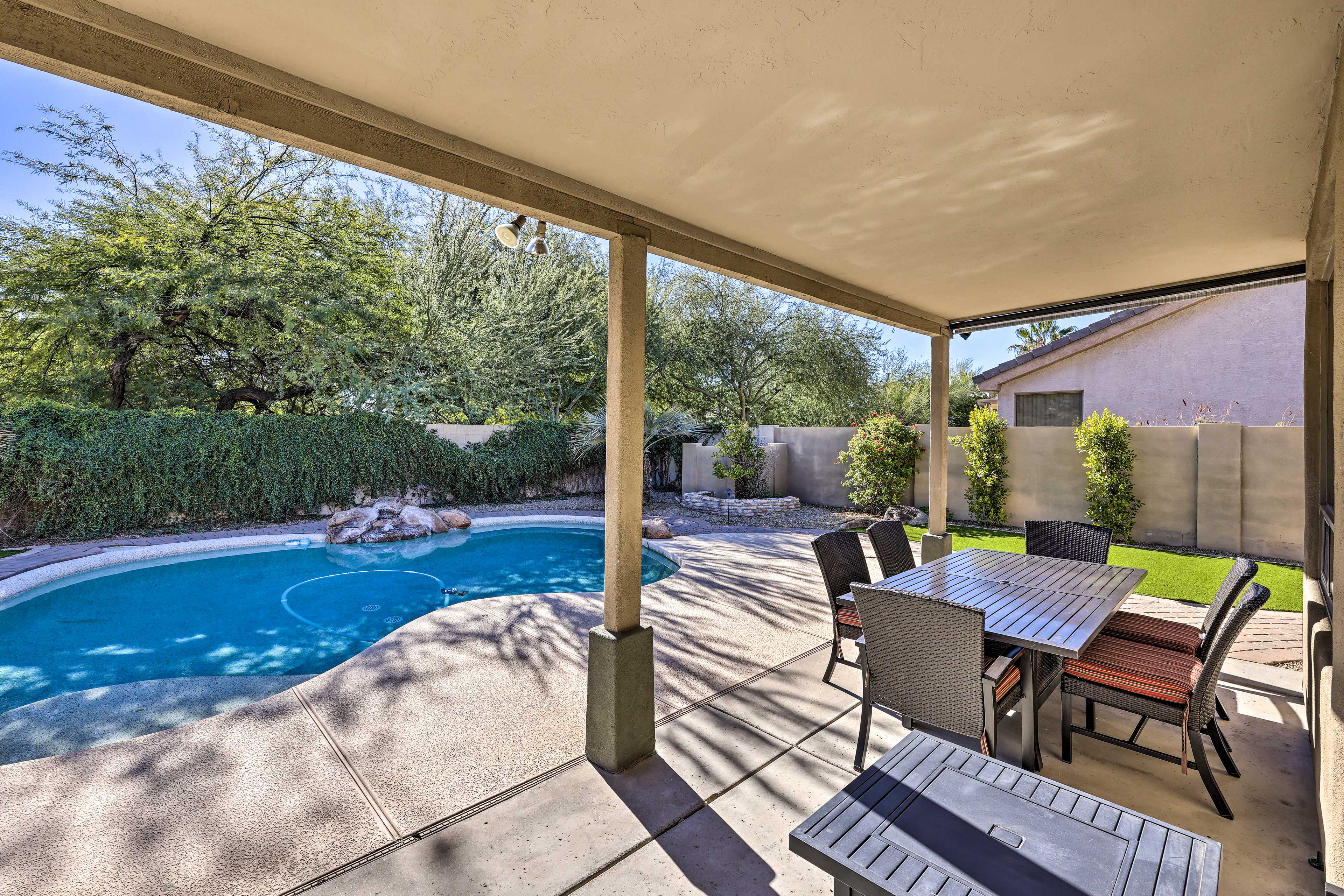 Covered Patio | Dining Area