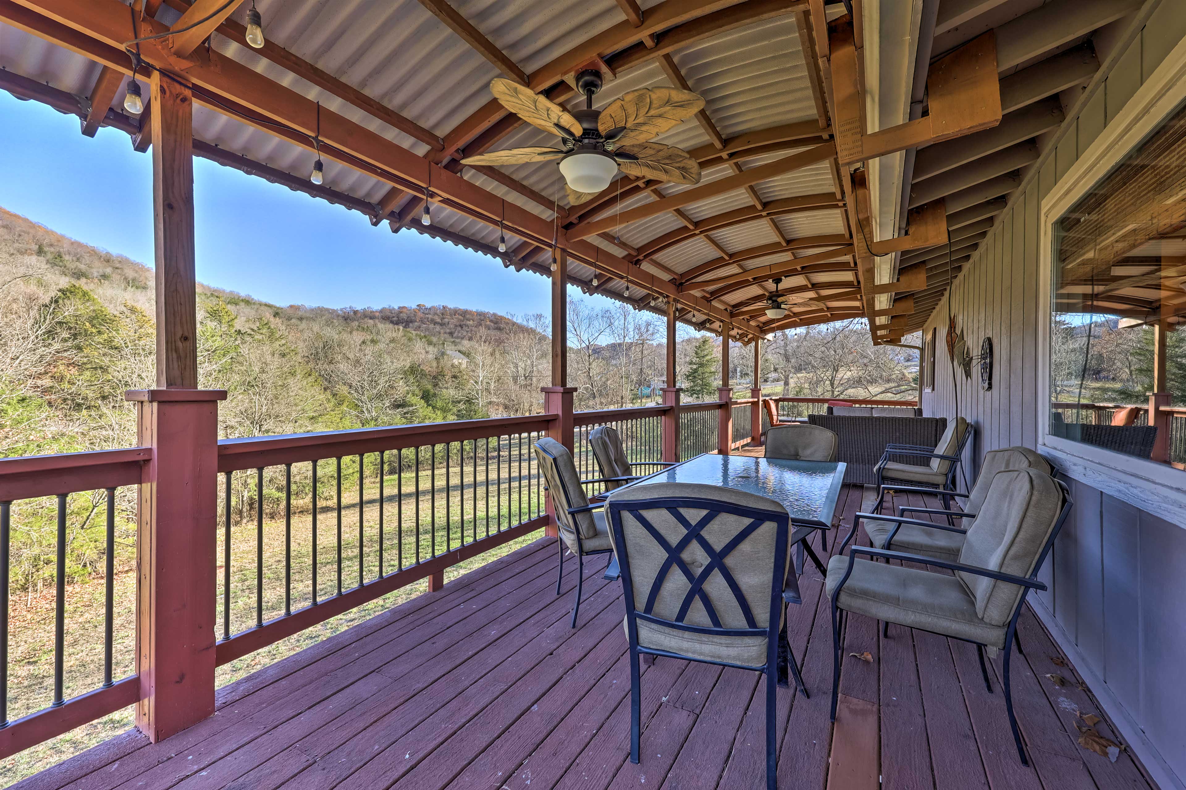 Covered Deck | Mountain View