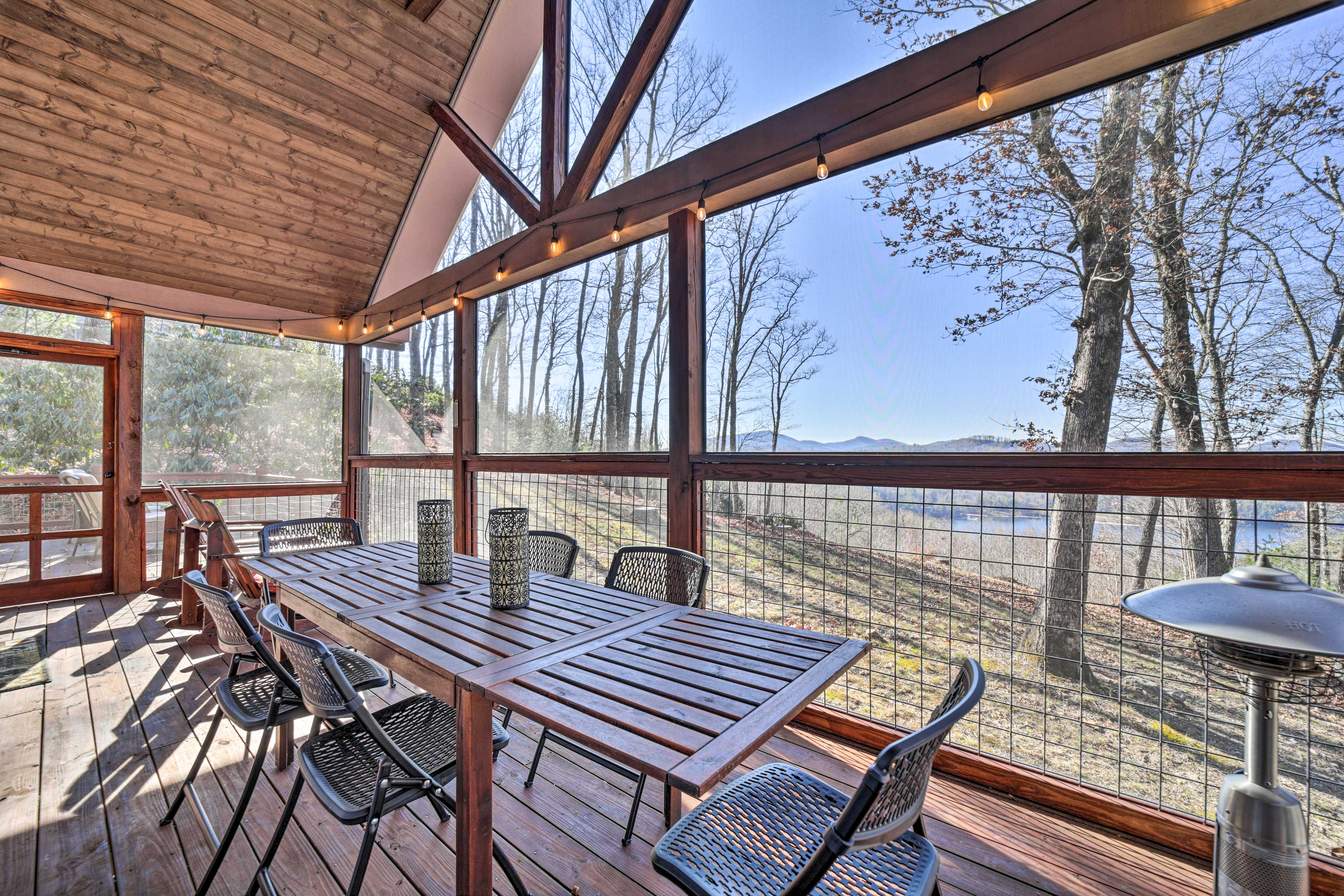 Screened-in Porch | Heater