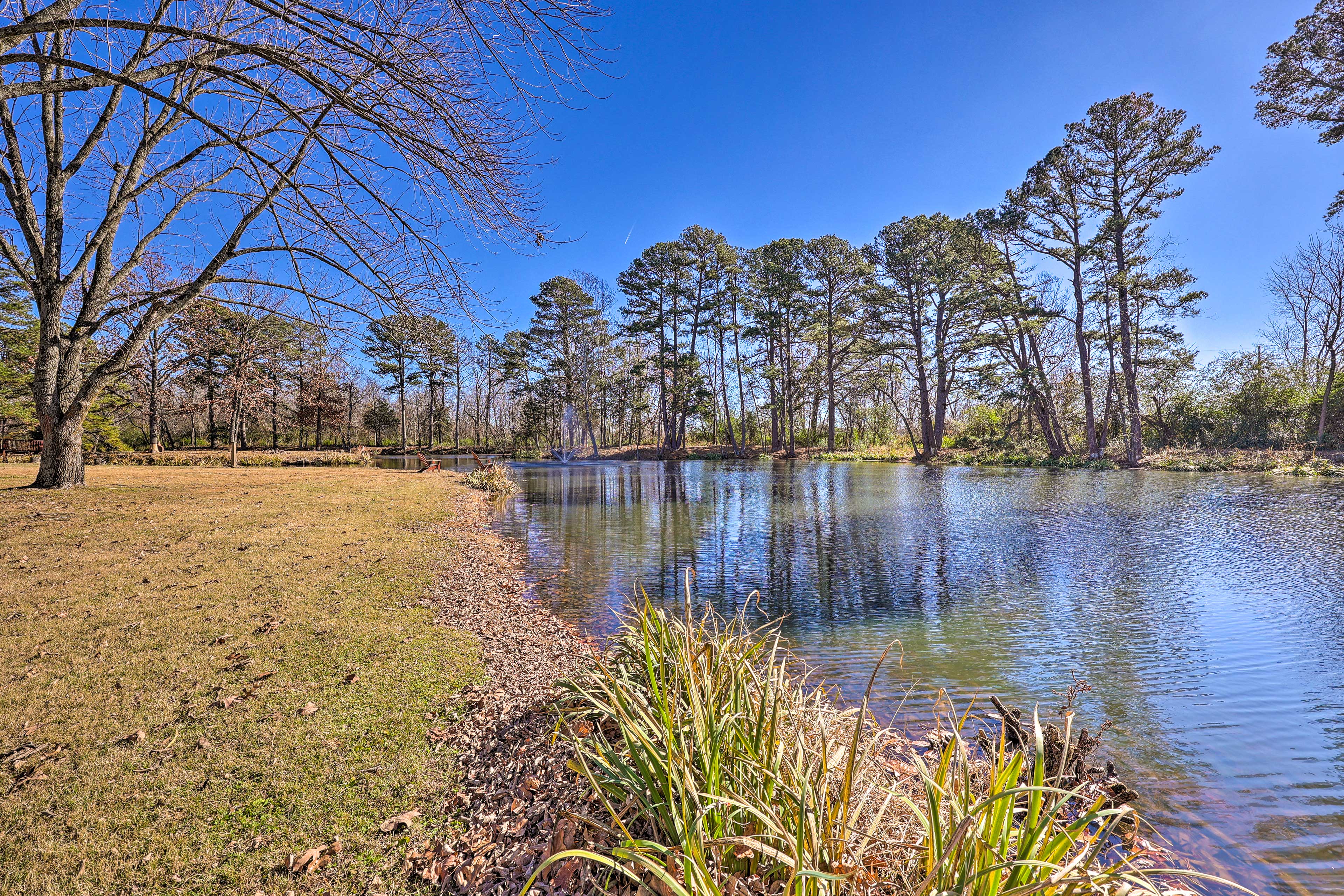 Private 1-Acre Pond