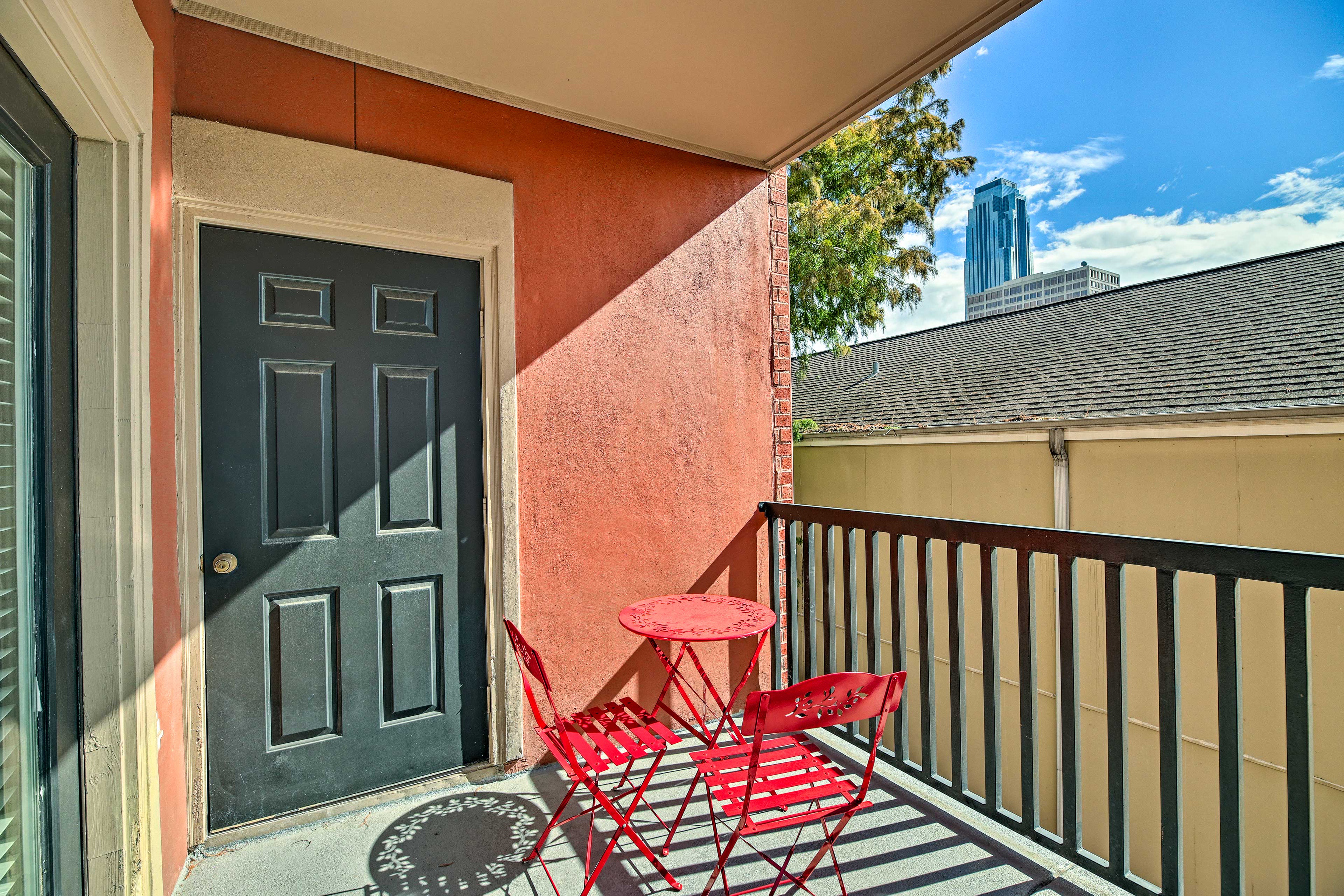 Balcony | Dining Area