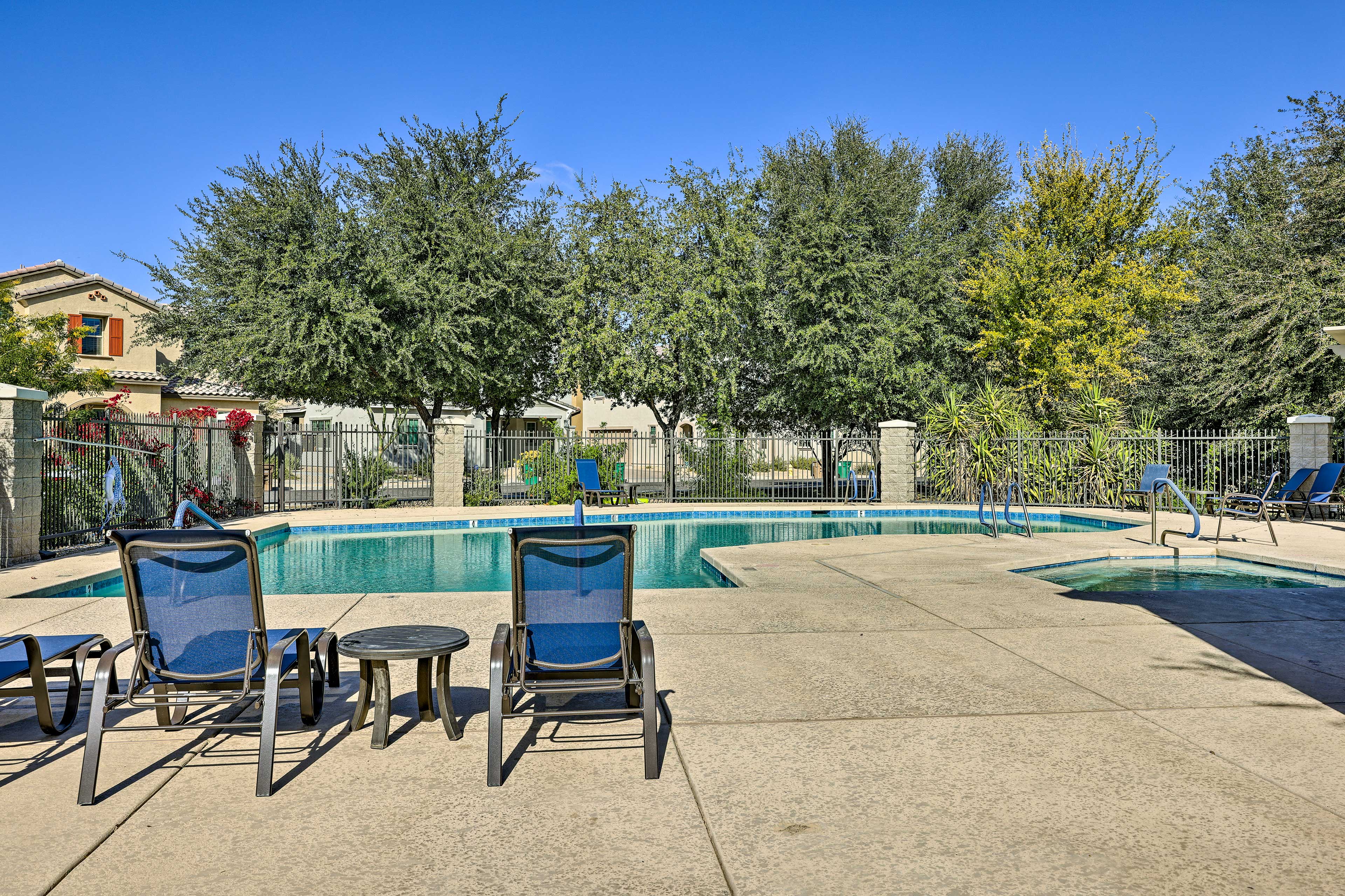 Community Amenities | Outdoor Pool & Hot Tub | Basketball Court | Pavilion