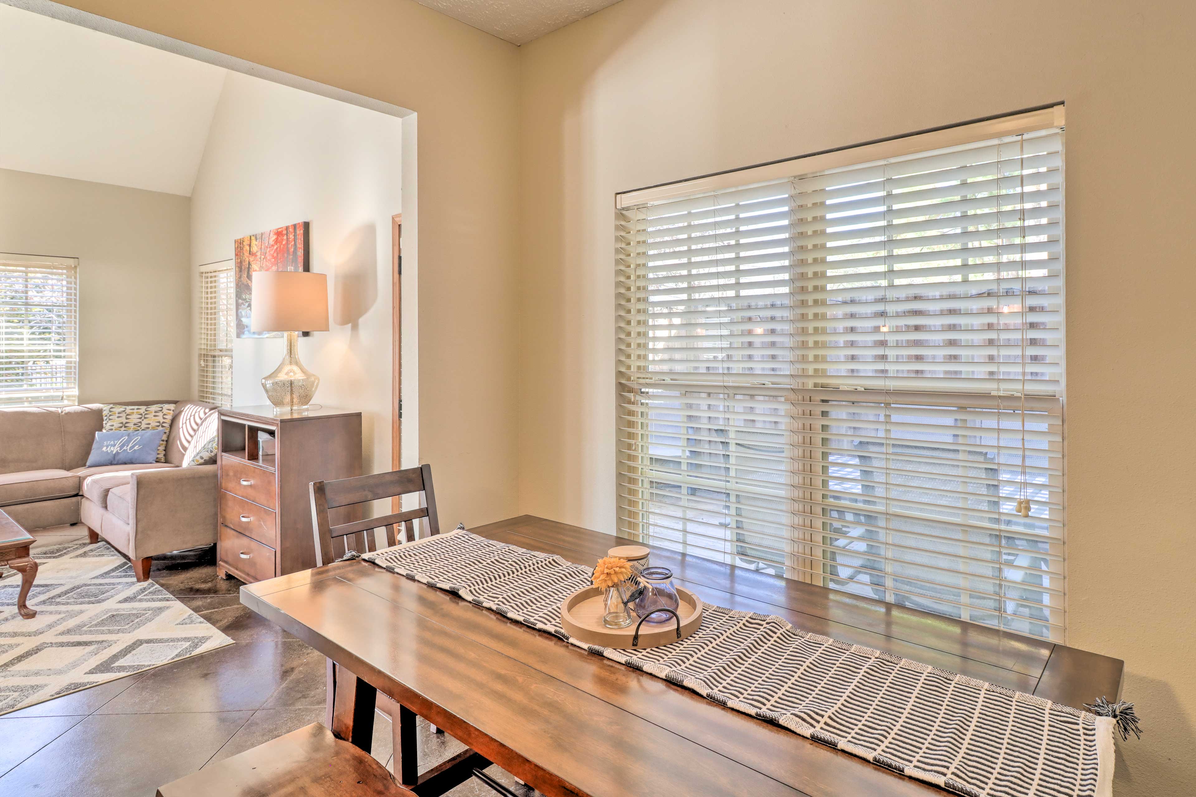 Dining Area | Dishware Provided | Main Level