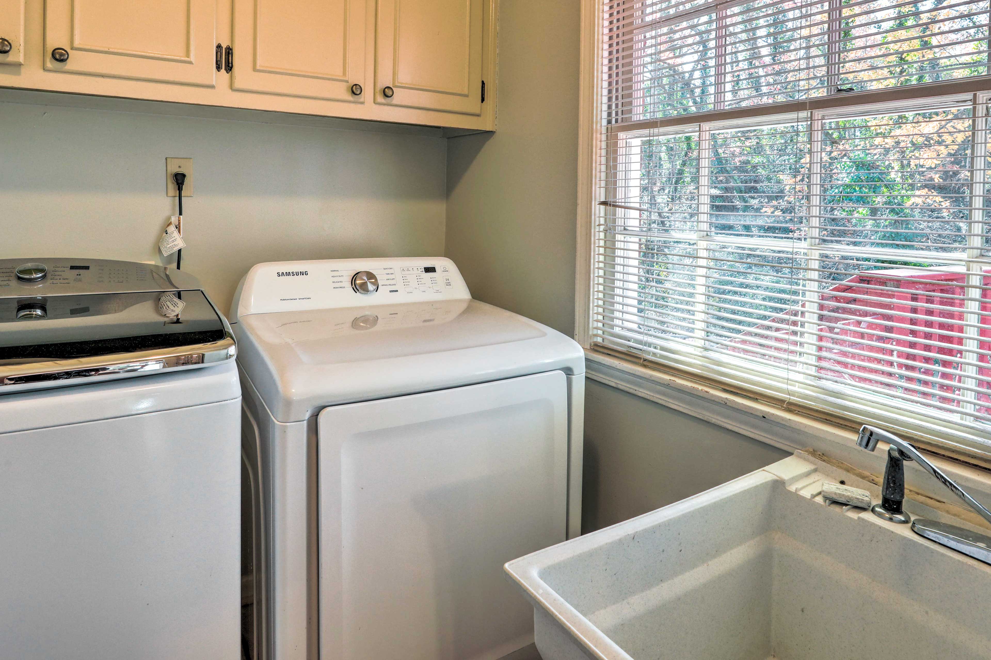 Laundry Area | Washer/Dryer | Iron/Board