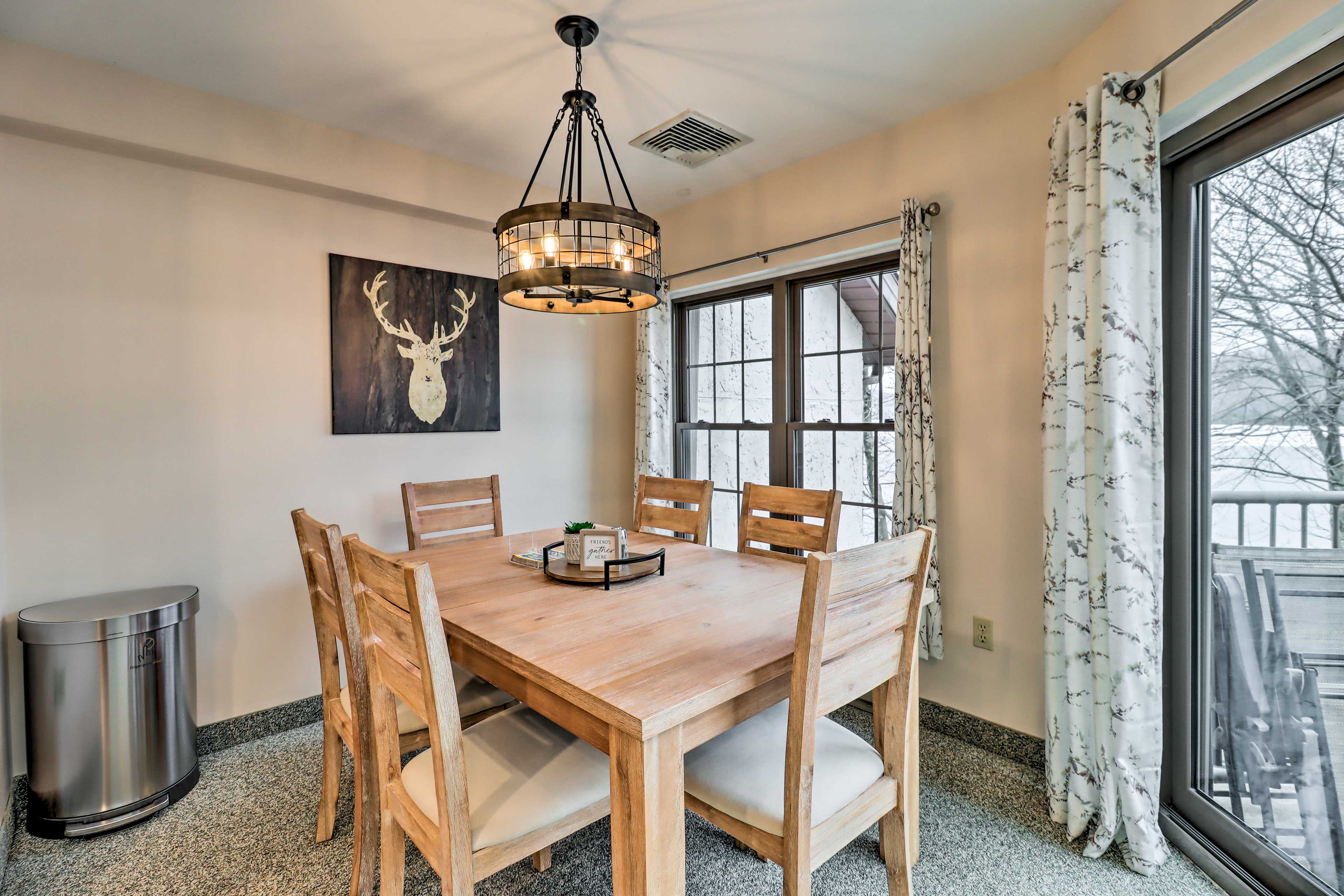 Dining Area | Dishware & Flatware