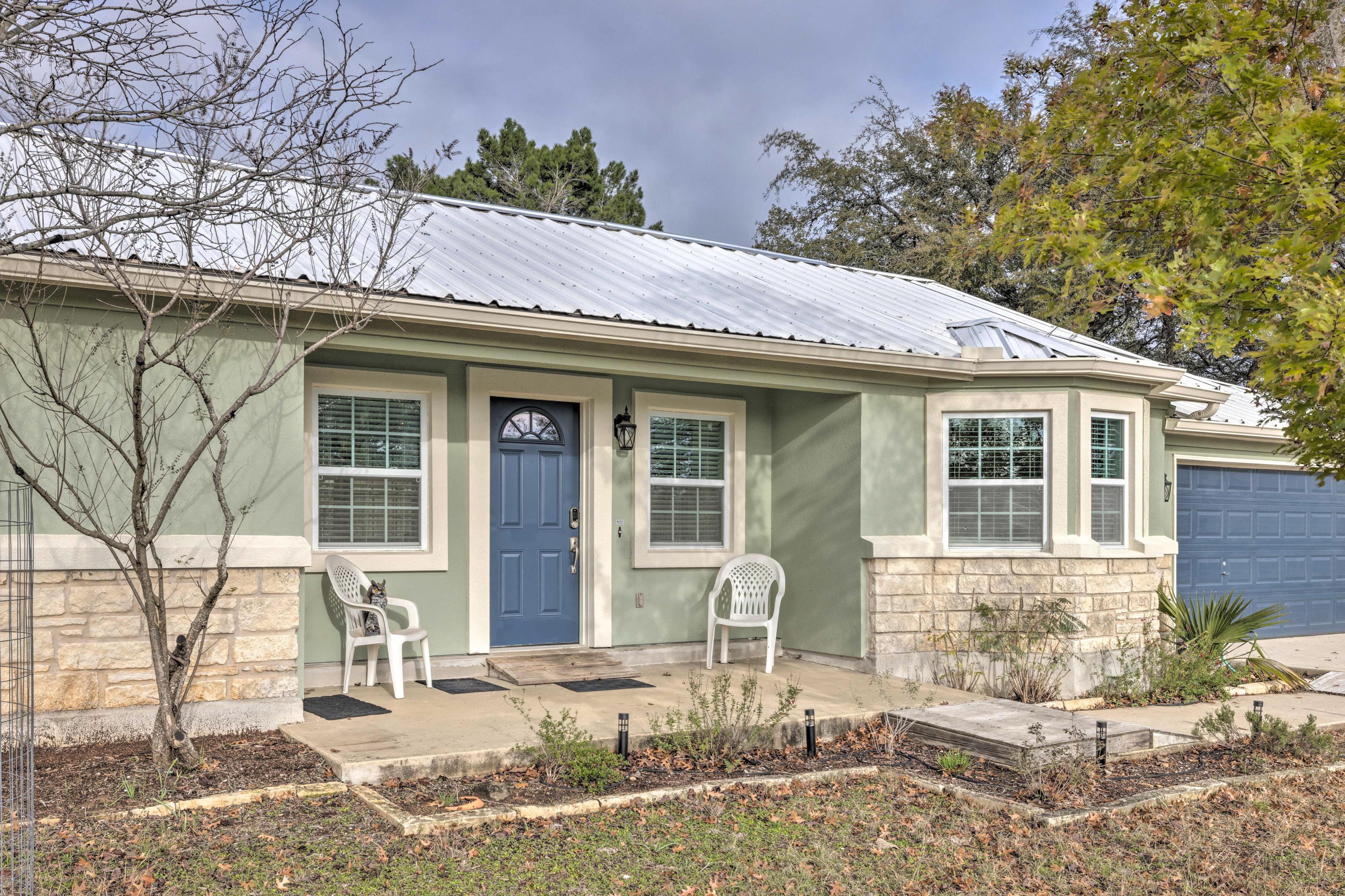 Front Entrance | Keyless Entry