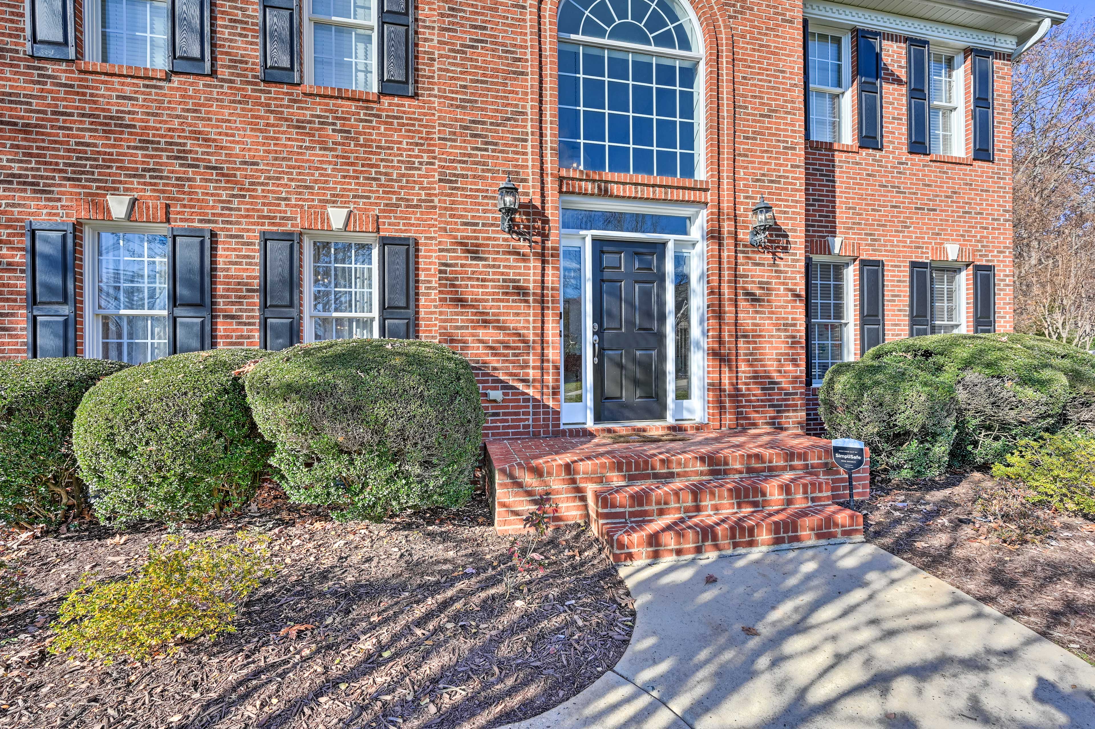 Front Entrance | Keyless Entry