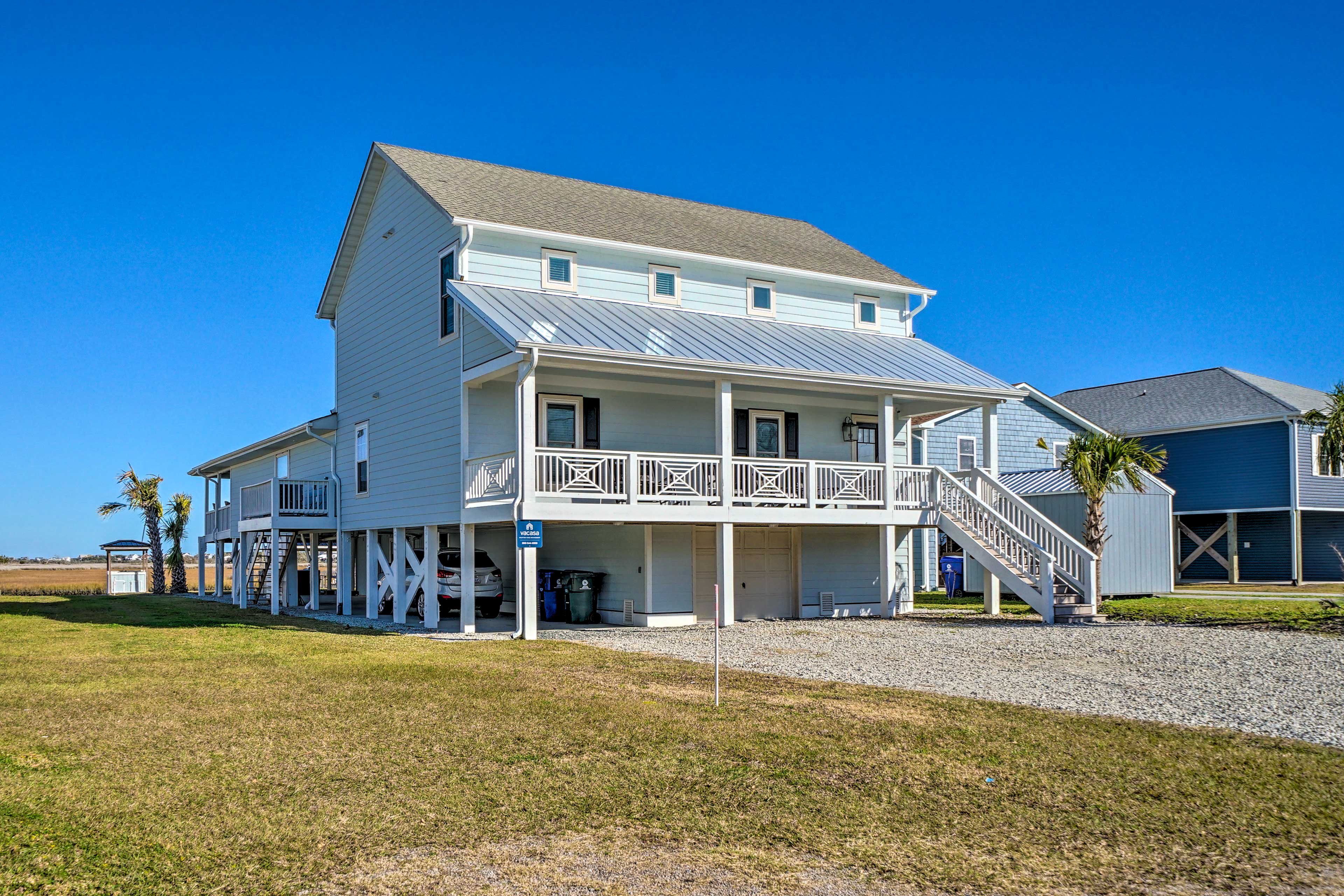 Parking | Carport (3 Vehicles) | Driveway (2 Vehicles)