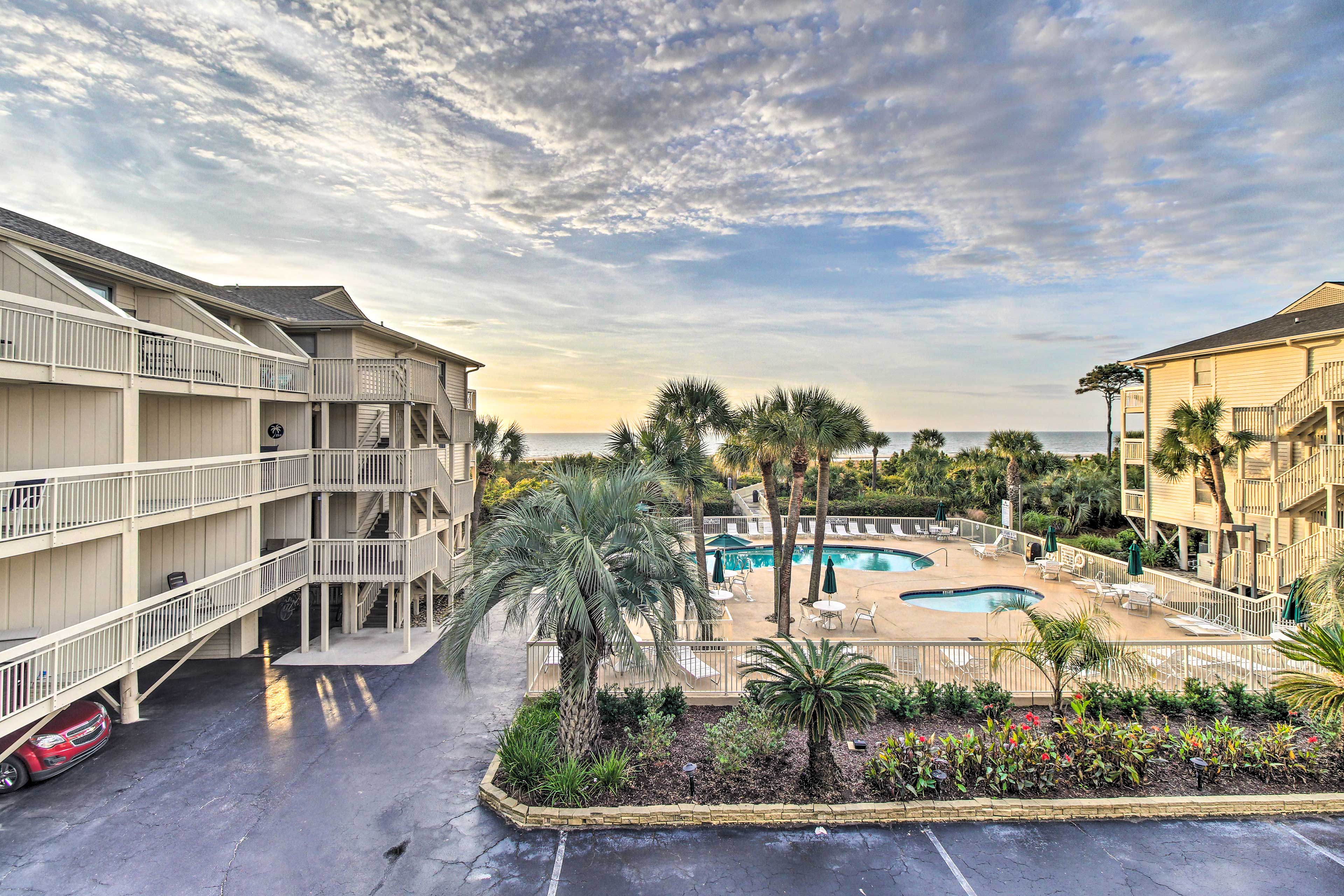 Community Outdoor Pool