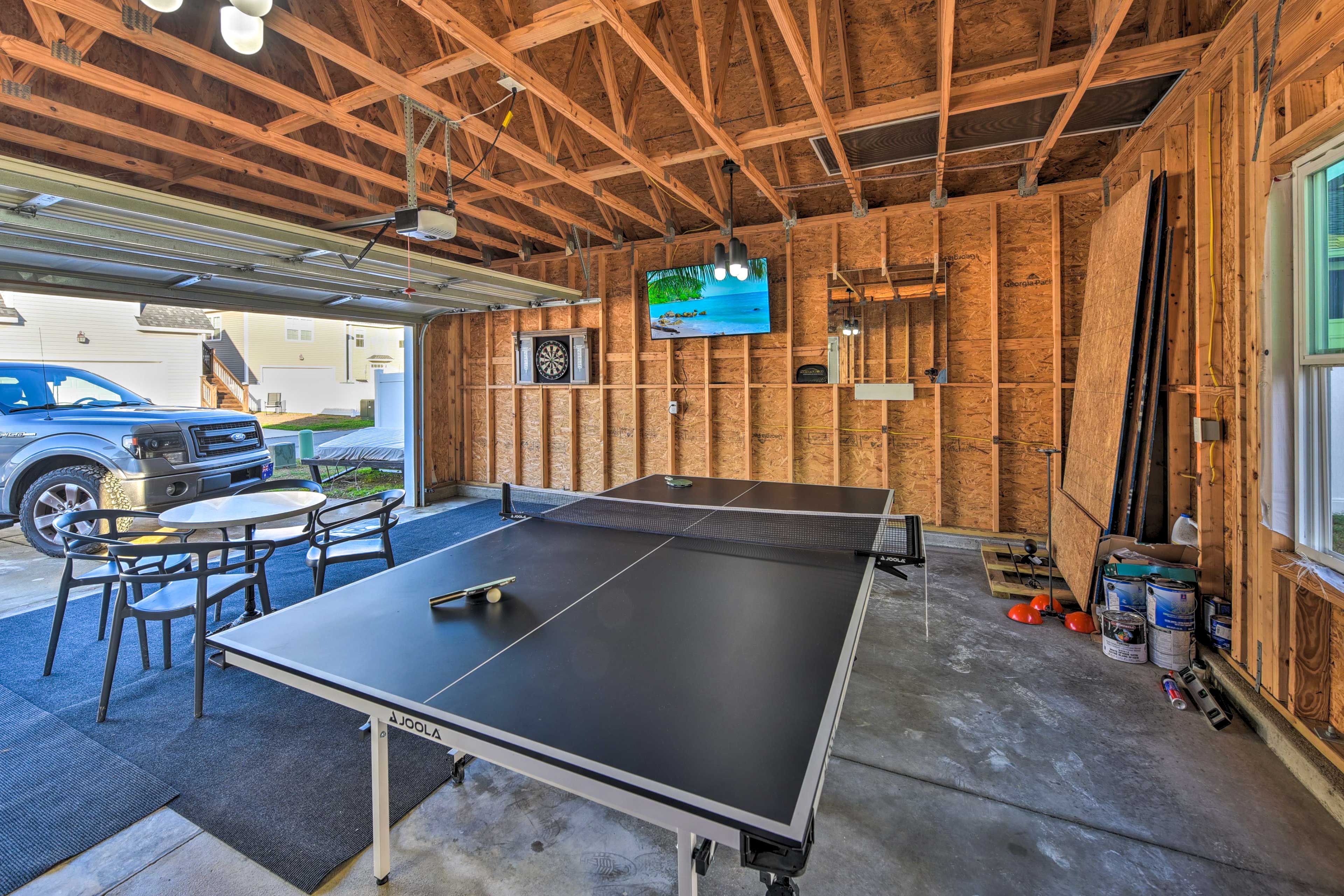 Garage | Ping-Pong Table