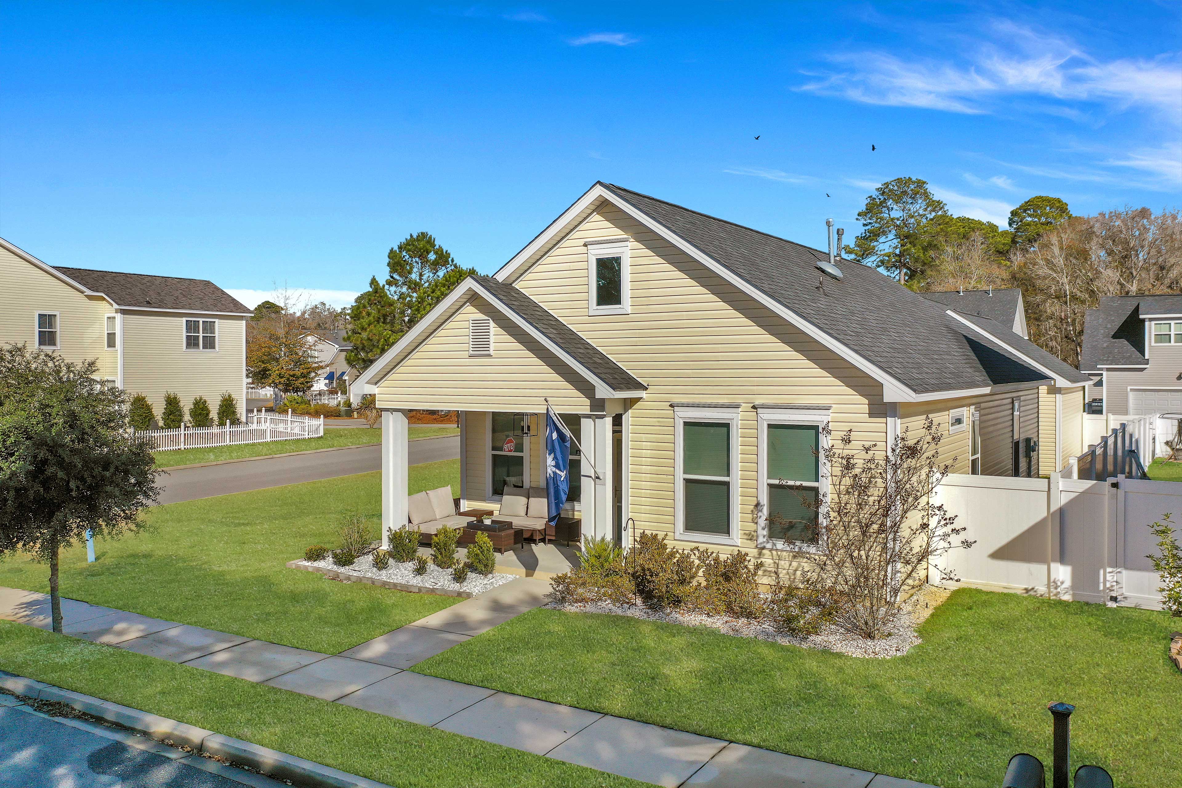 House Exterior | Keyless Entry | ~ 13 Mi to Hilton Head Island Beach