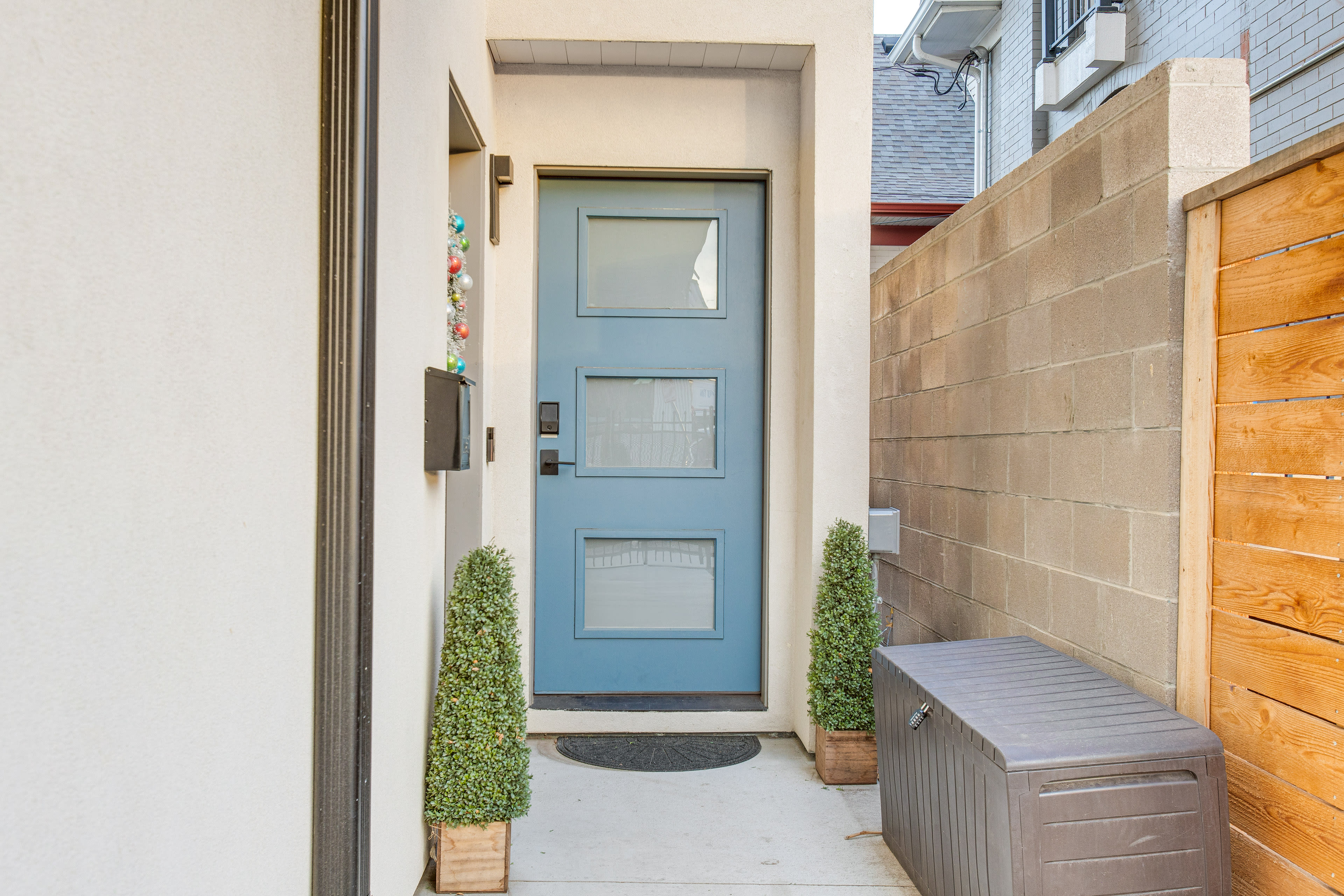 Front Entry | Keyless Entry