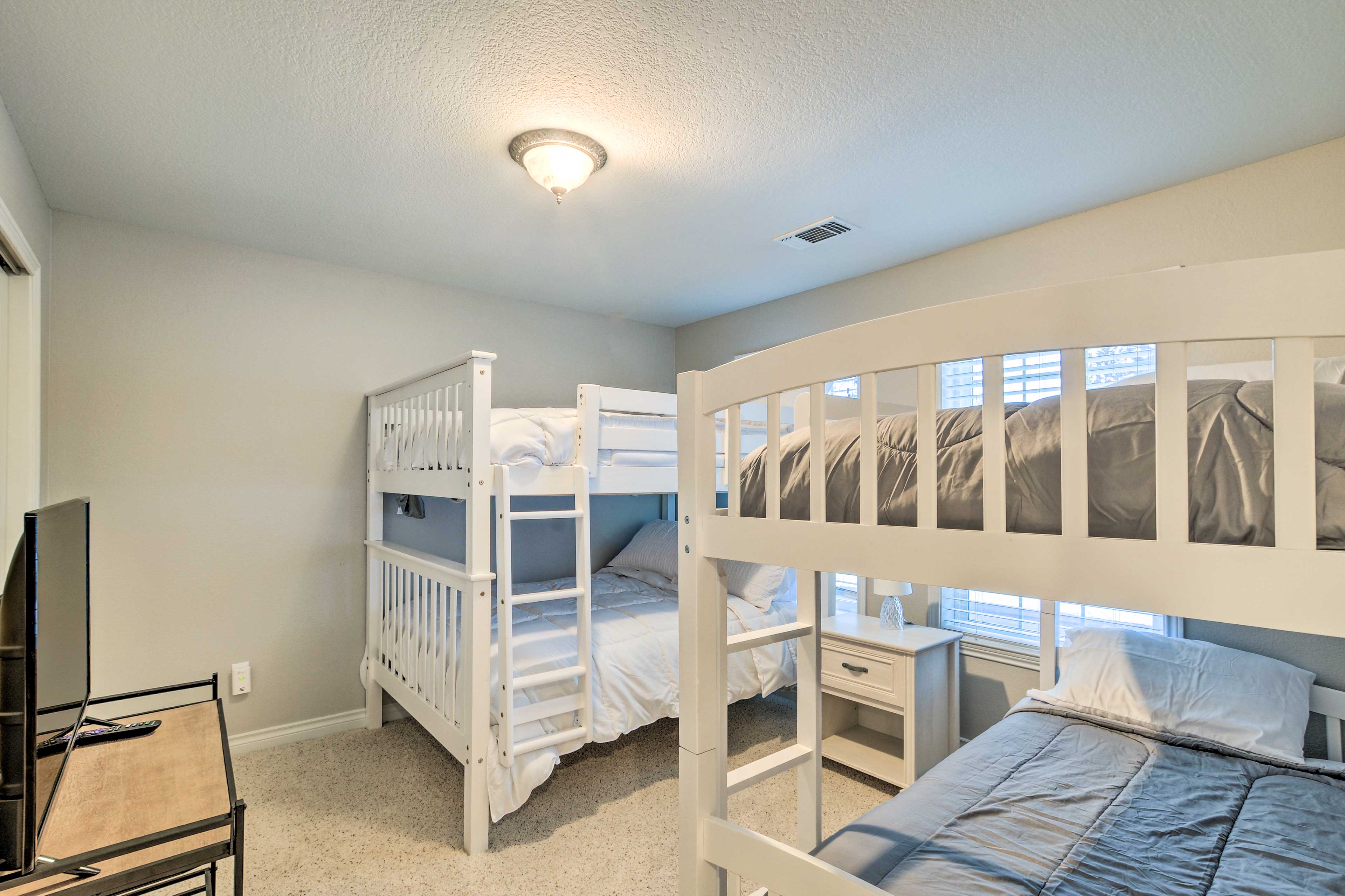 Bedroom 4 | Full Bunk Bed | Twin Bunk Bed | 2nd Floor | Smart TV