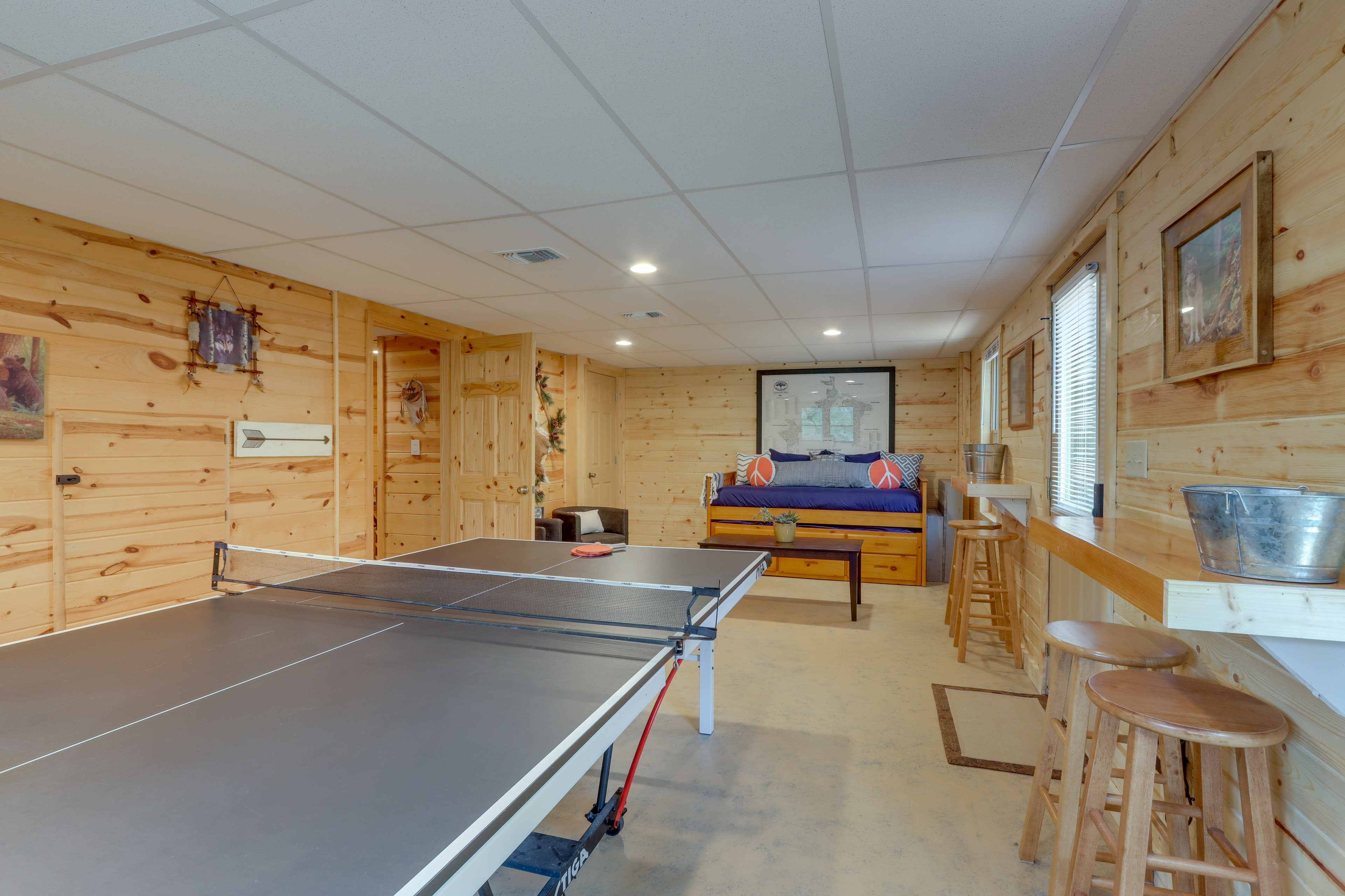 Game Room | Twin Daybed w/ Twin Trundle | Ping Pong Table