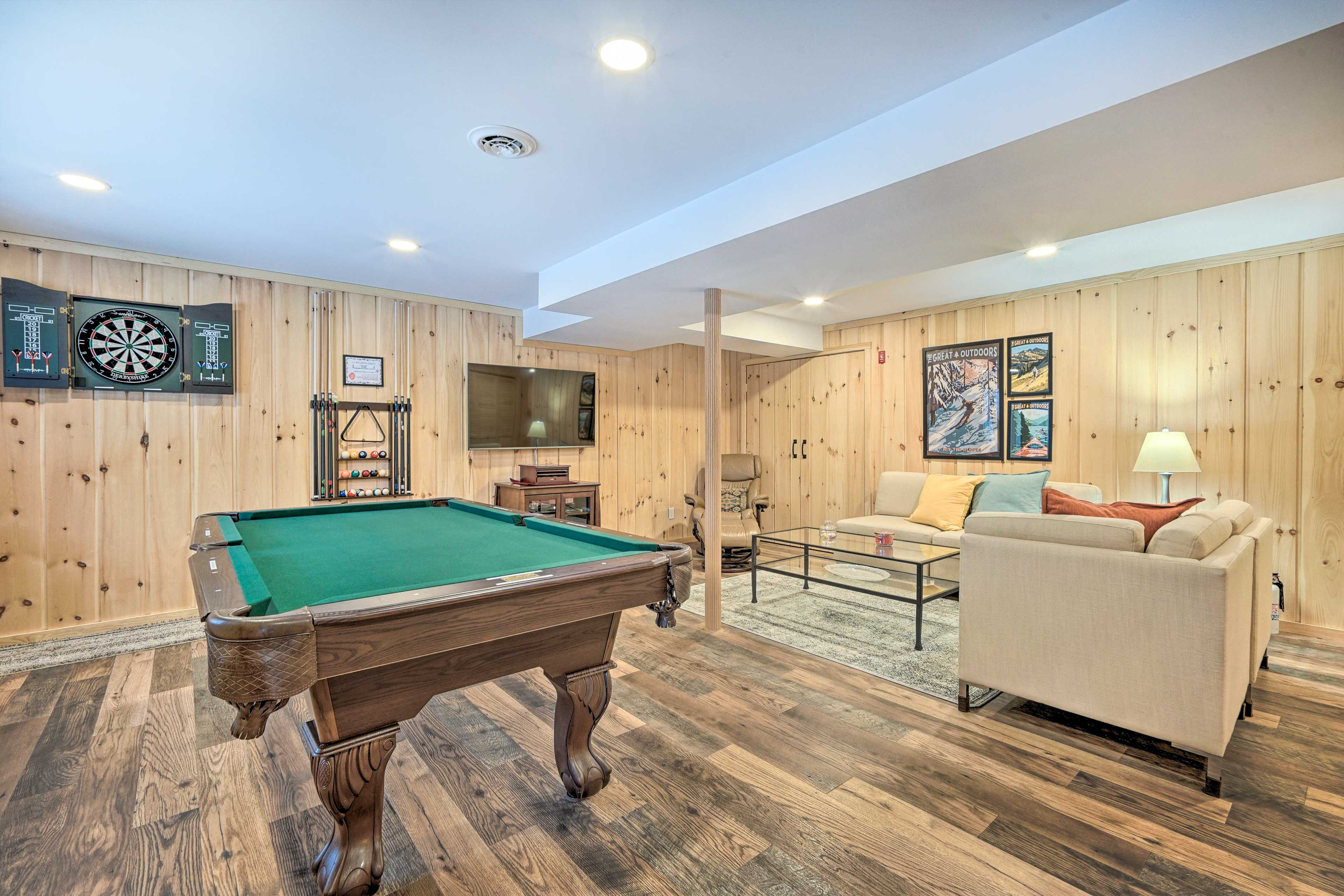 Game Room | Pool Table | Dart Board | Smart TV | Board Games | Treadmill