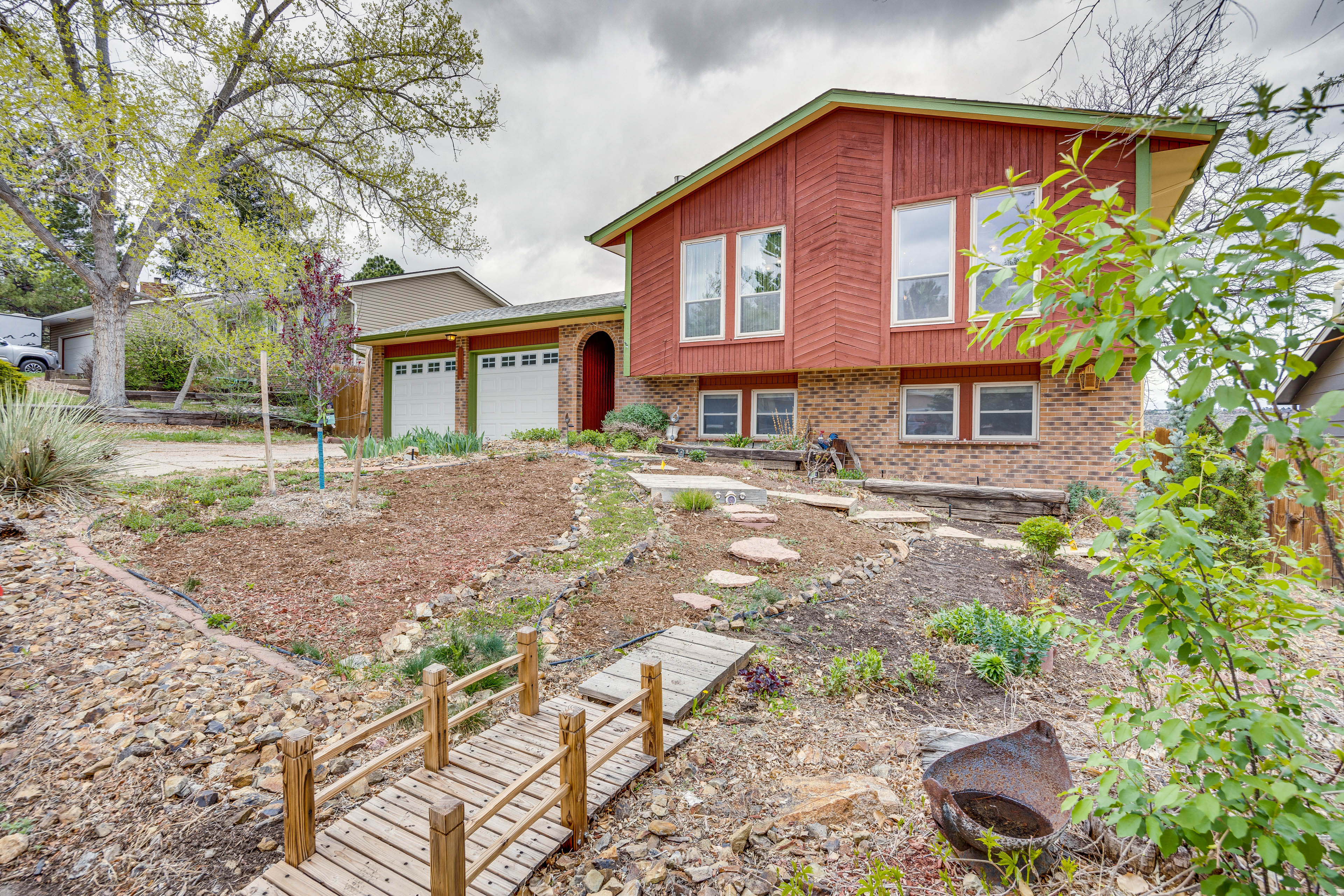 Colorado Springs Home w/ Patio & Ping Pong Table!