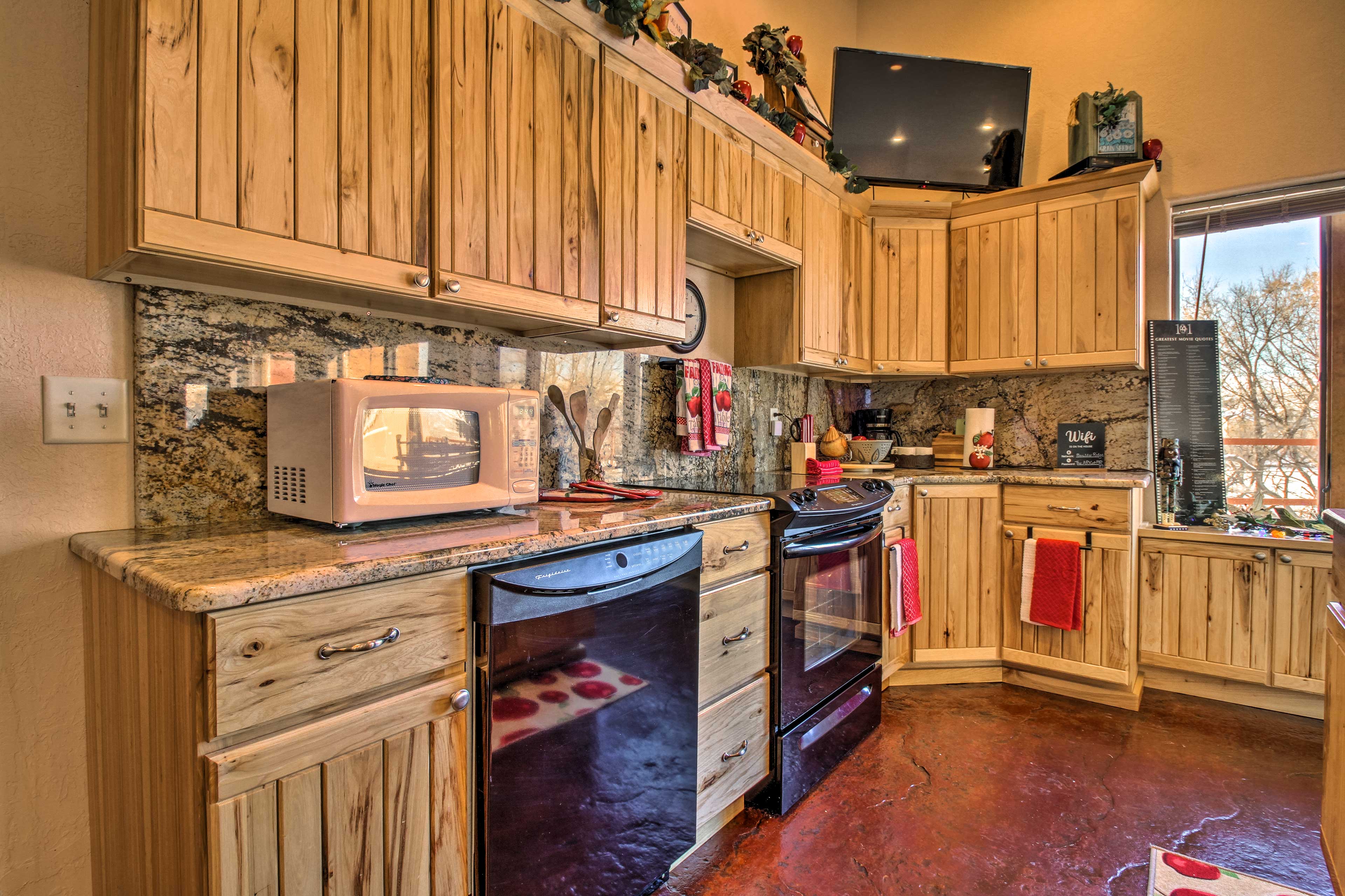 Kitchen | Pet Friendly w/ Fee | Radiant Floor Heating | Missouri River Views