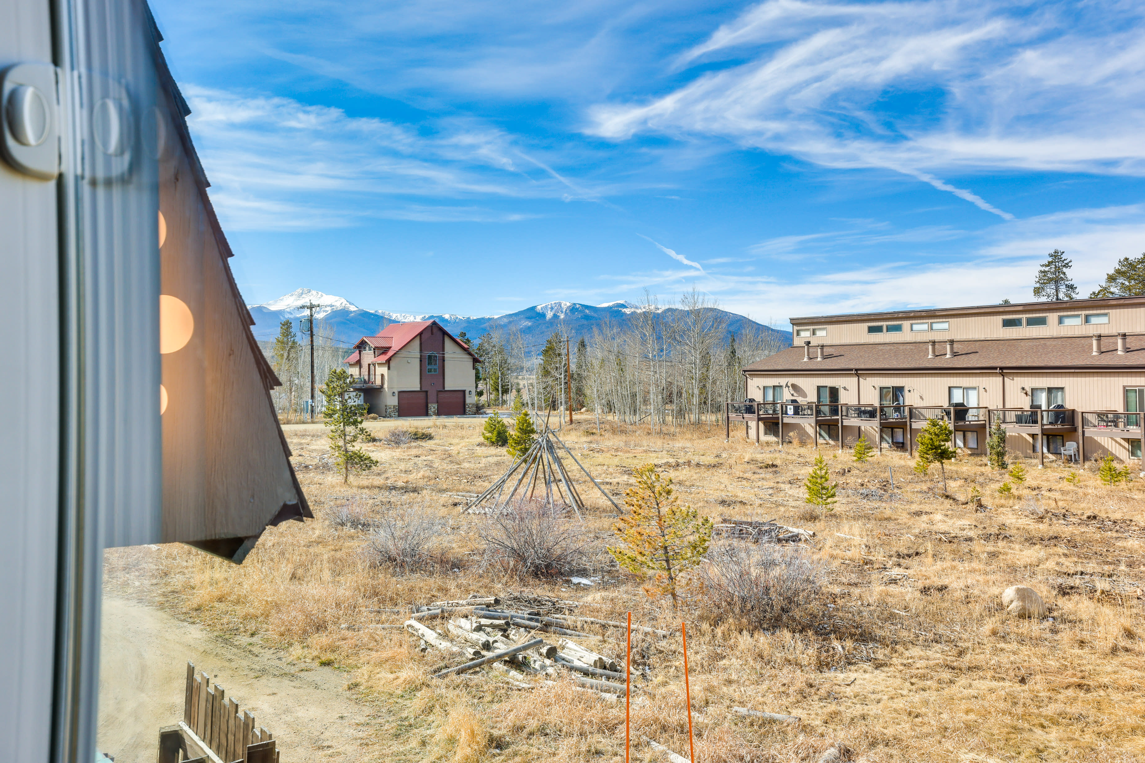 Exterior | Mountain Views