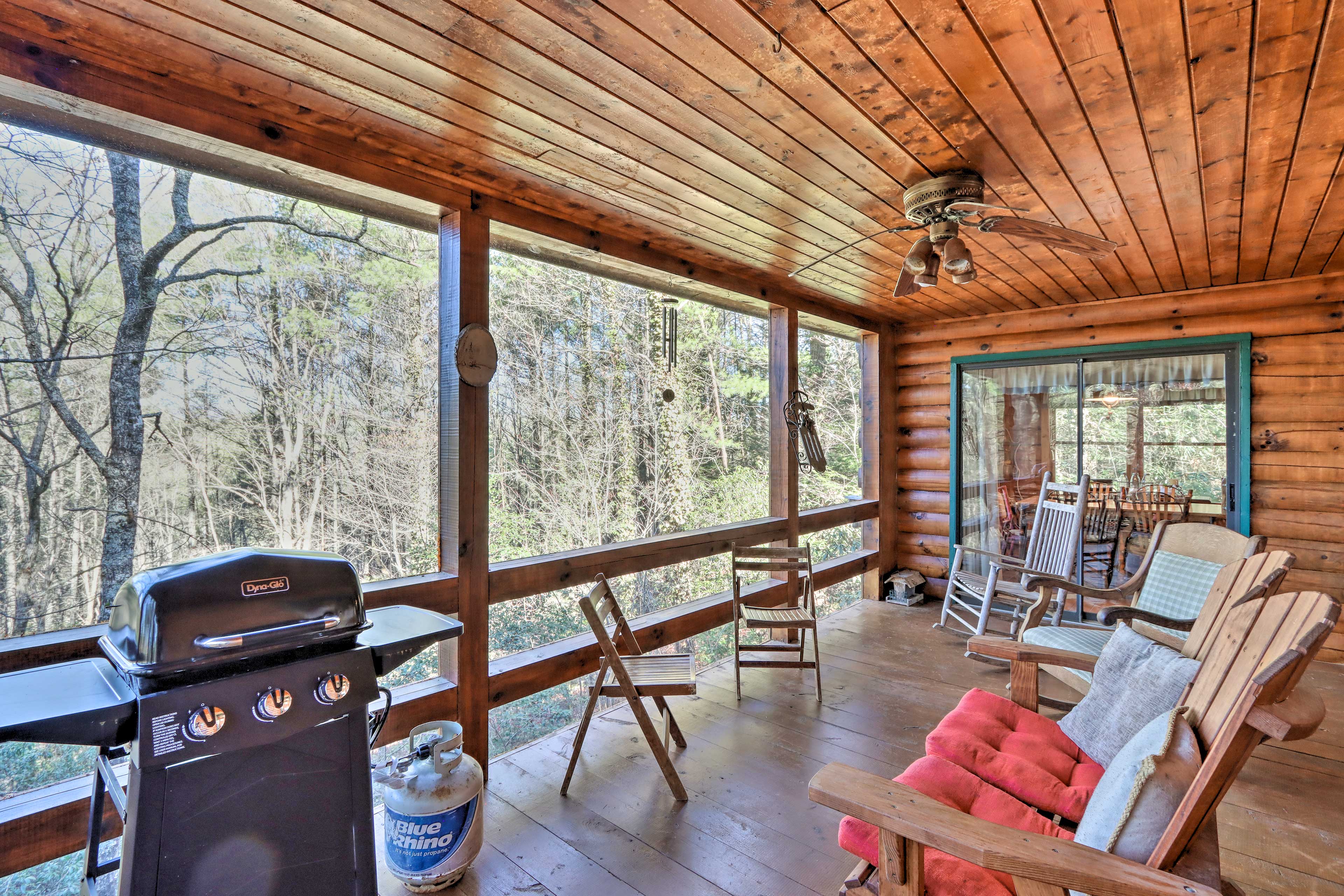 Screened-In Porch