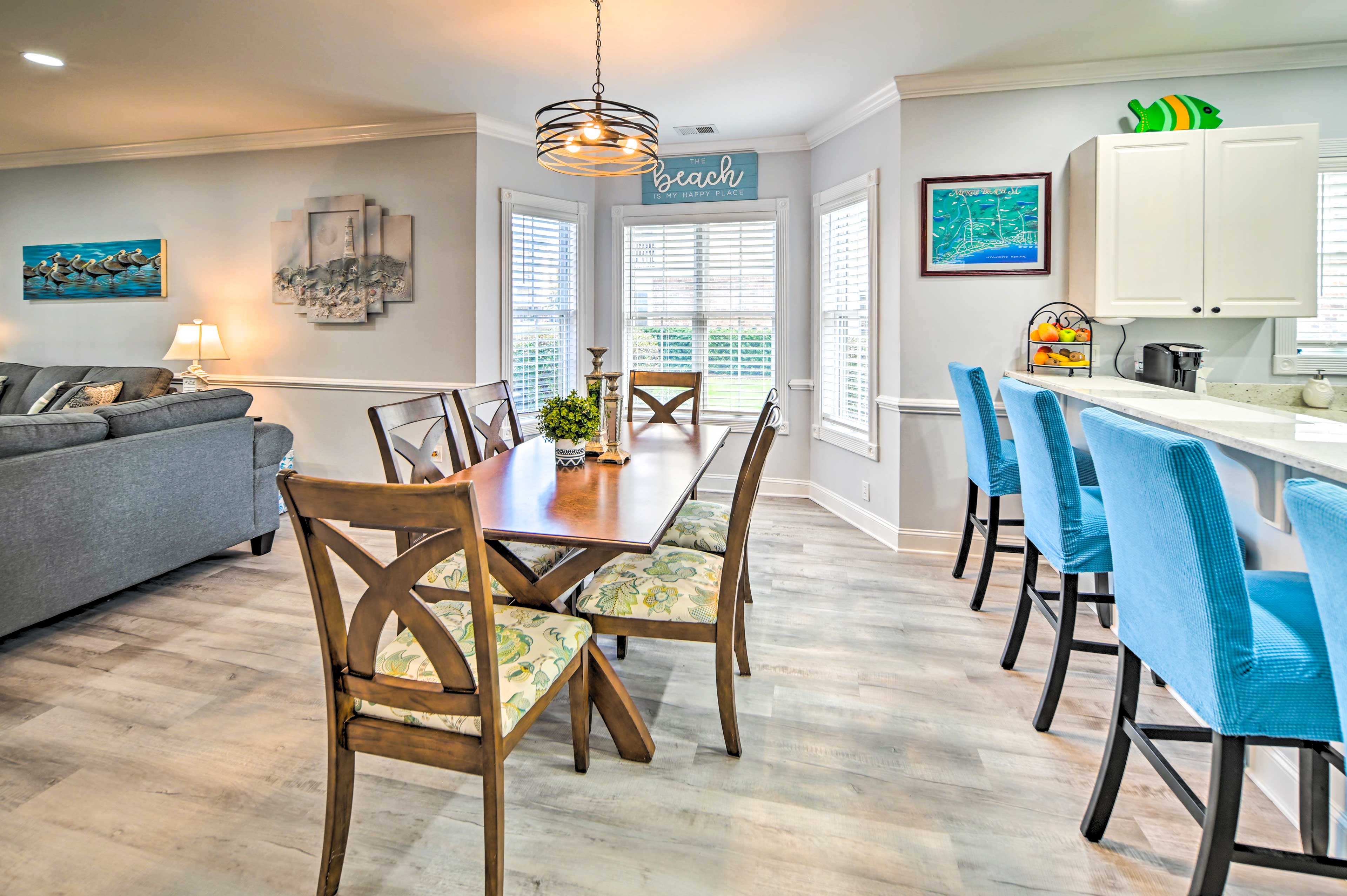 Dining Area | Dishware + Flatware Provided