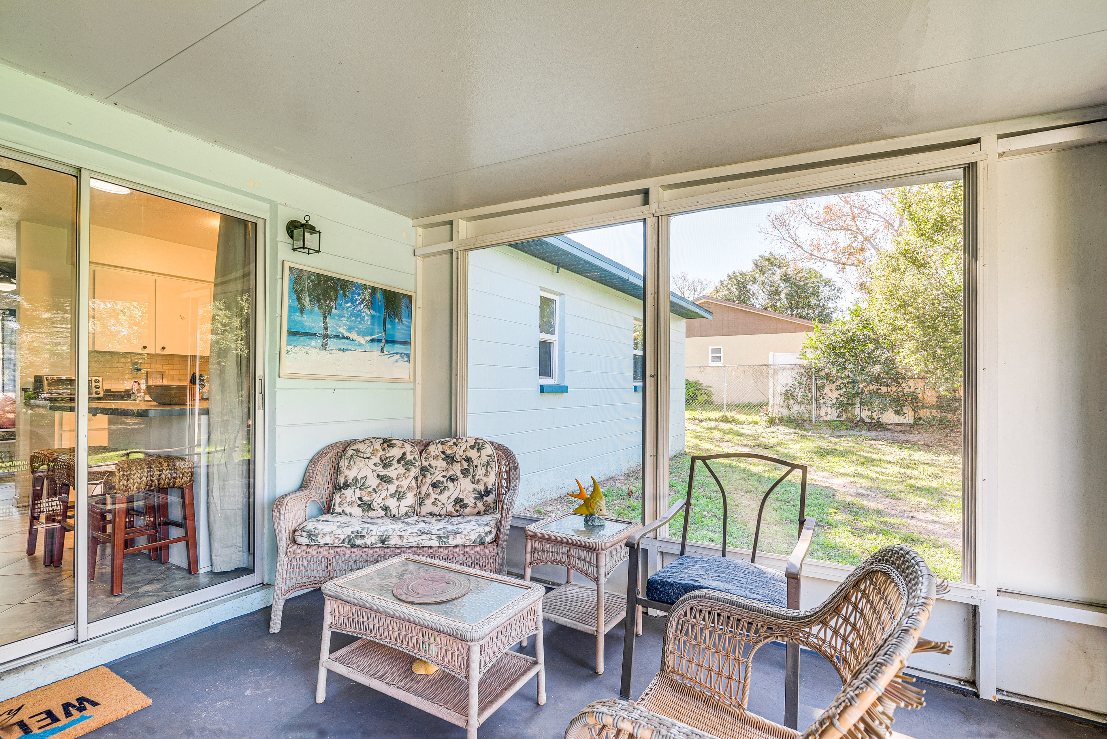 Screened Porch | Patio Seating