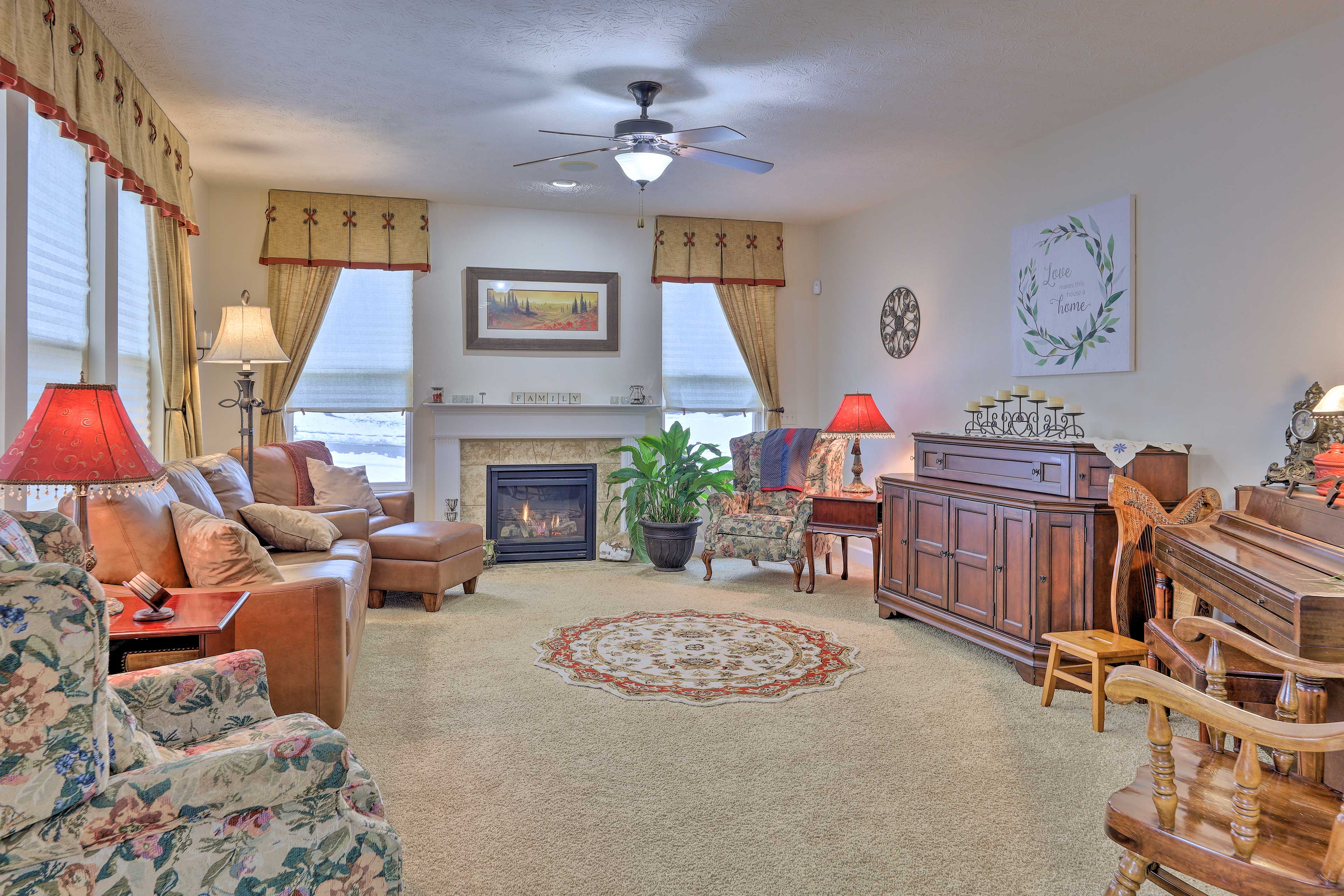 Living Room | 2-Story House