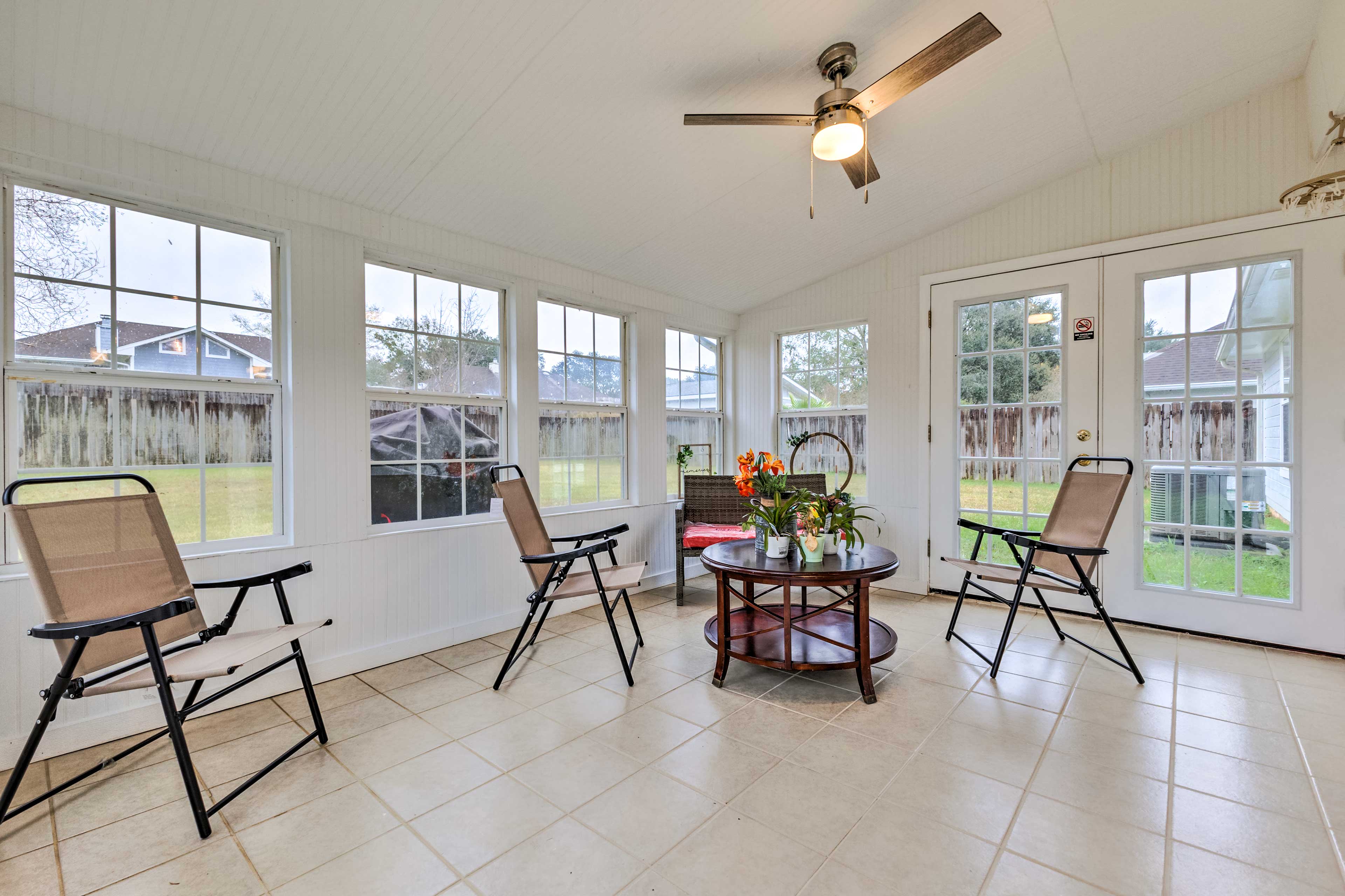 Sunroom | Free WiFi | Spacious Backyard | Charcoal Grill