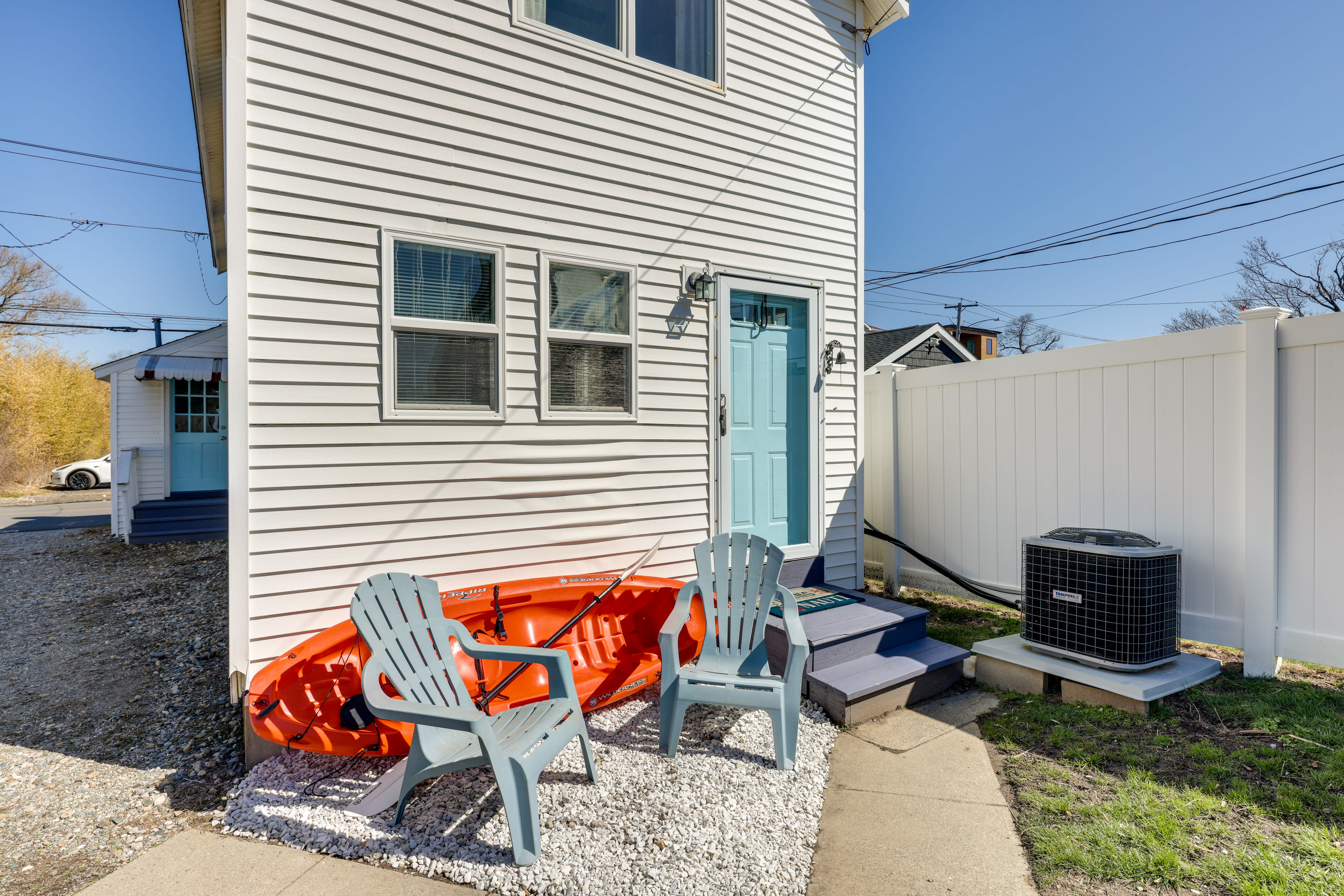 Cottage Exterior | Outdoor Seating Area | Yard