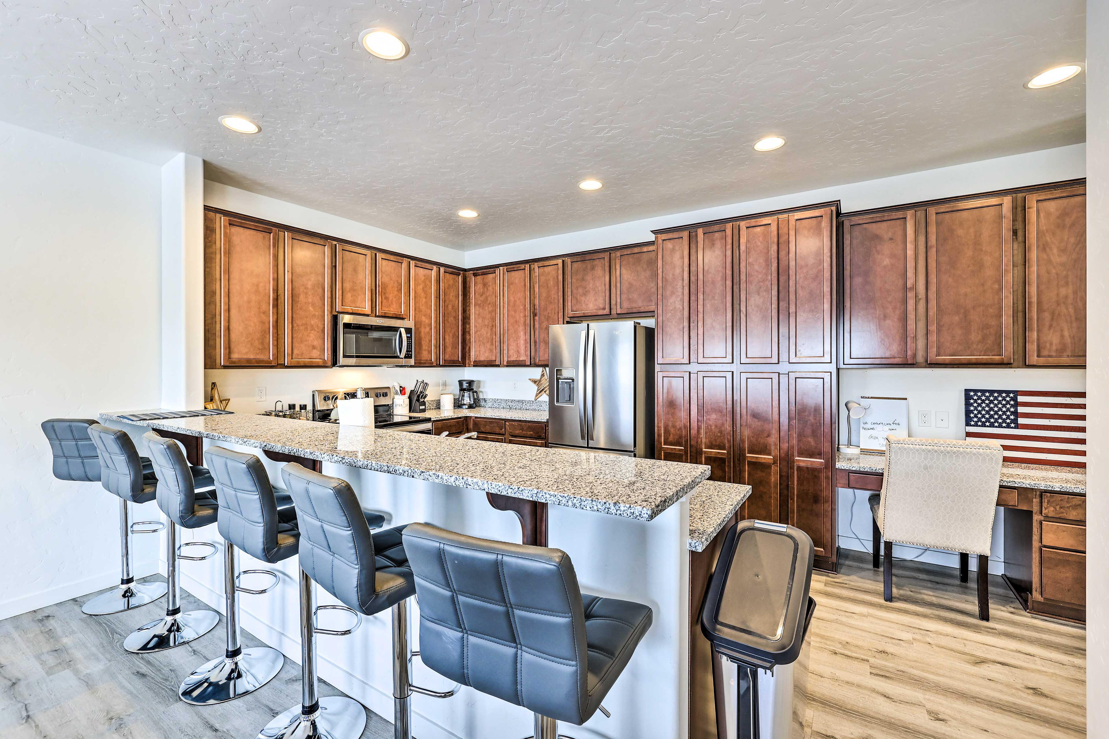 Dining Area | Dishware/Flatware | Trash Bags/Paper Towels