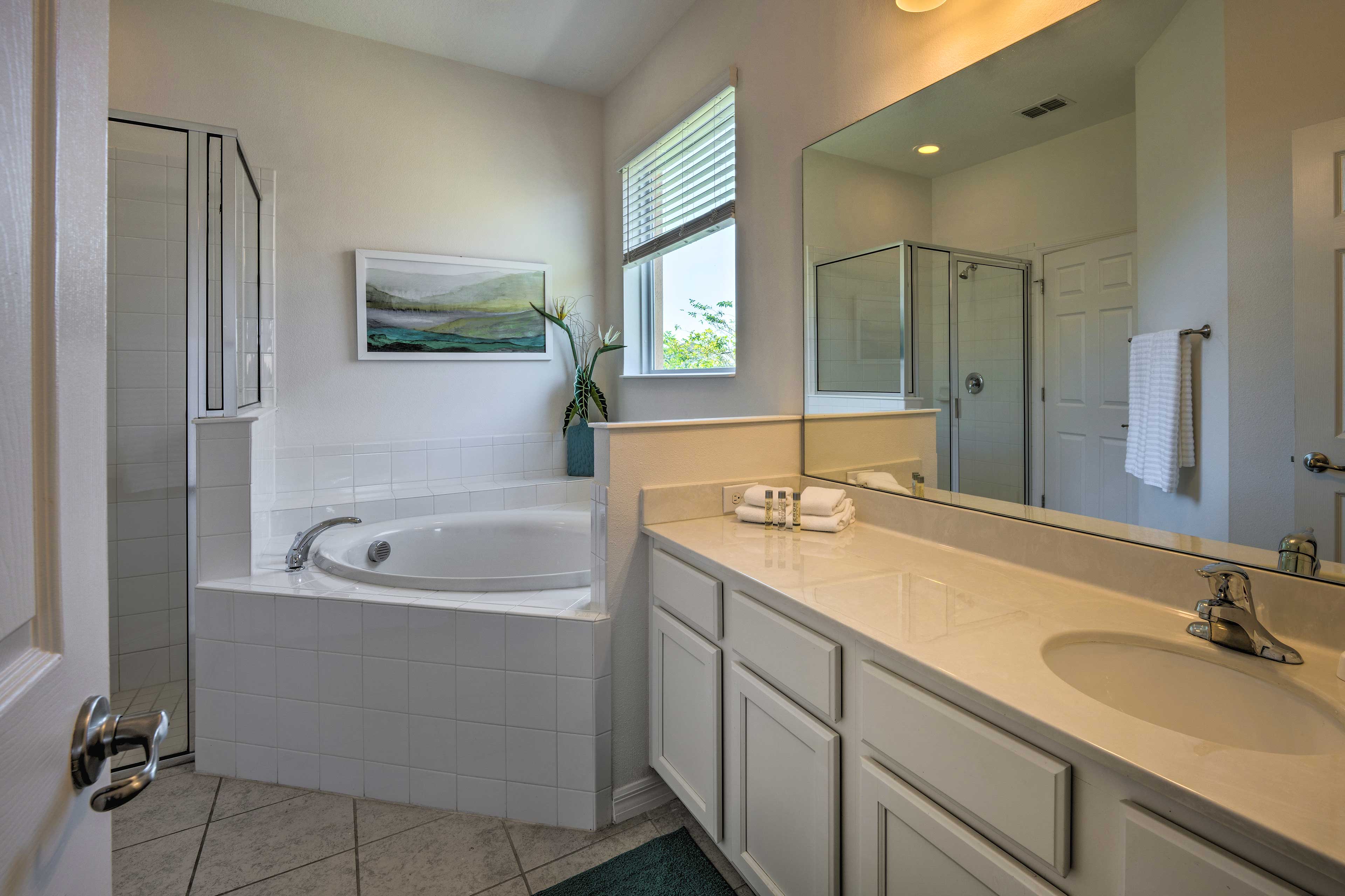 En-Suite Bathroom | Access via Bedroom 1 | Walk-in Shower | Towels Provided