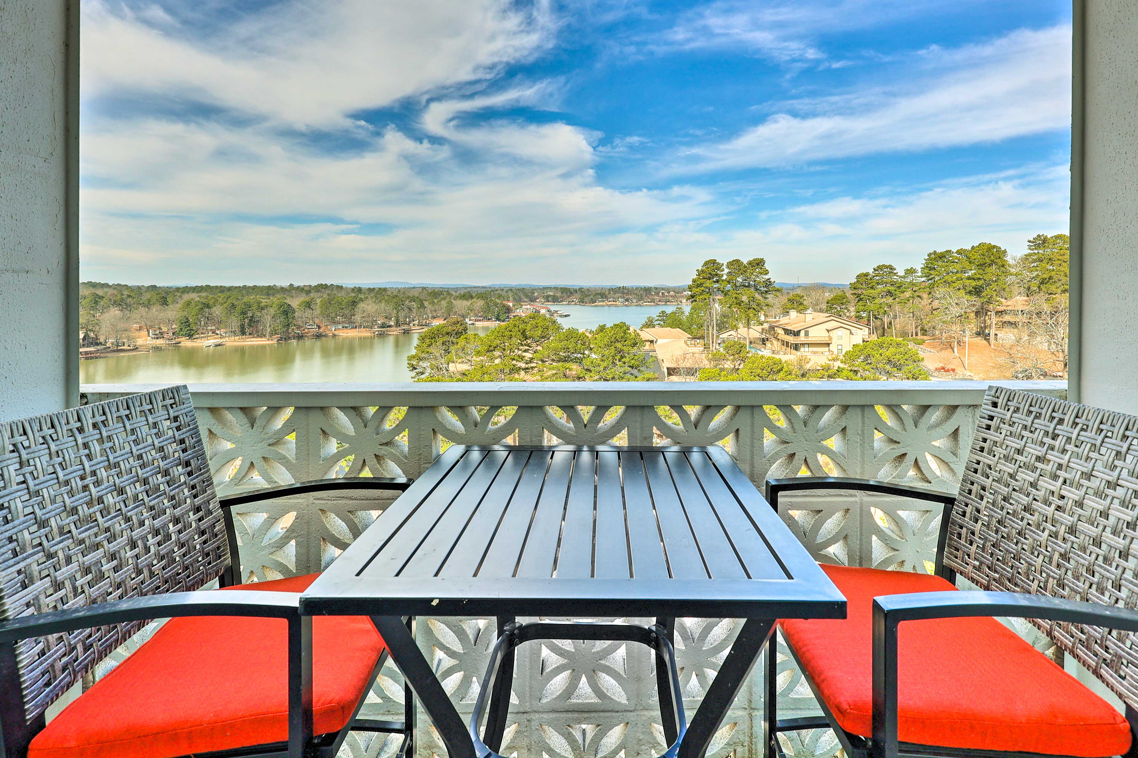 Private Balcony | Ouachita River Views | Outdoor Dining Table