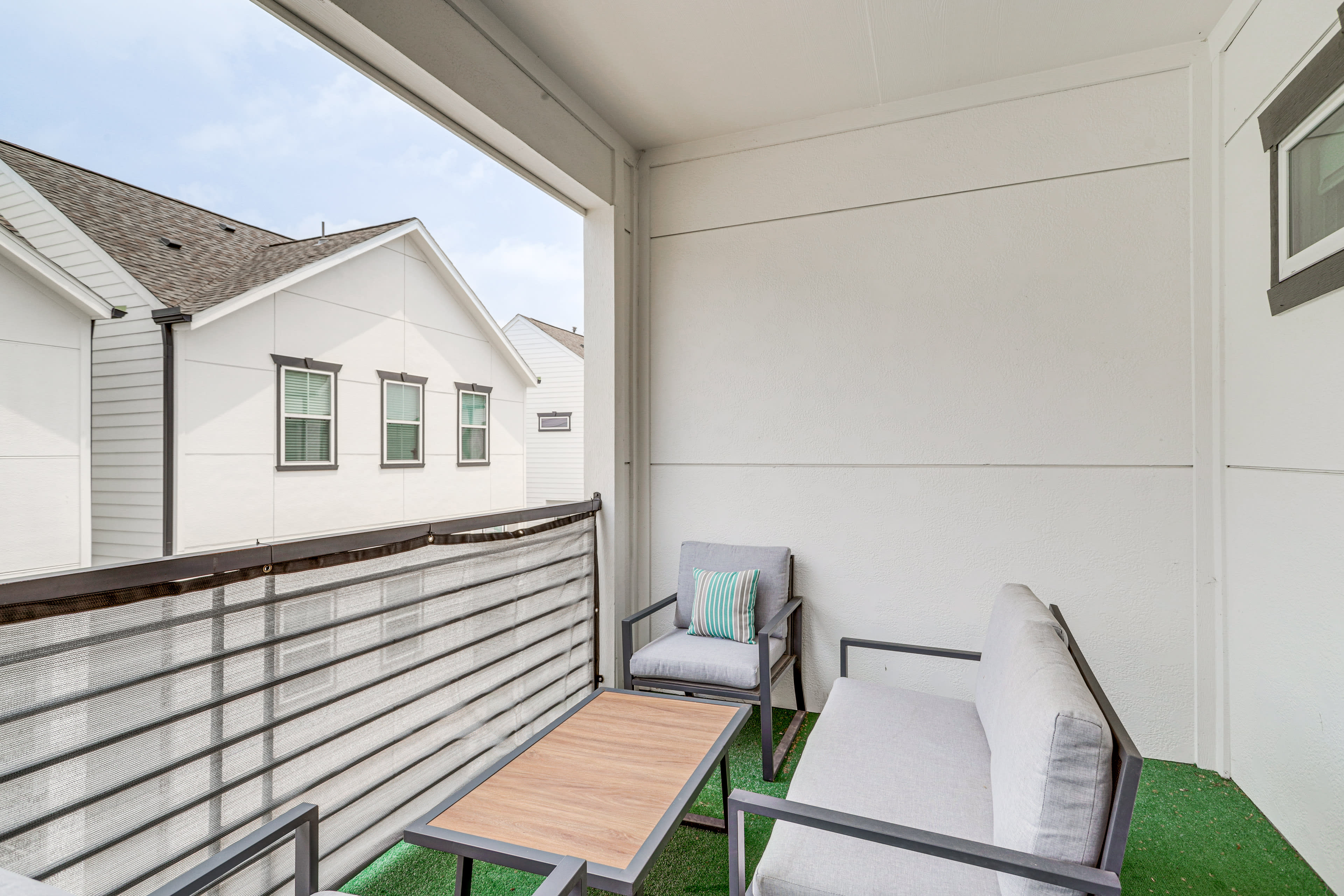 Townhome Exterior | Furnished Balcony