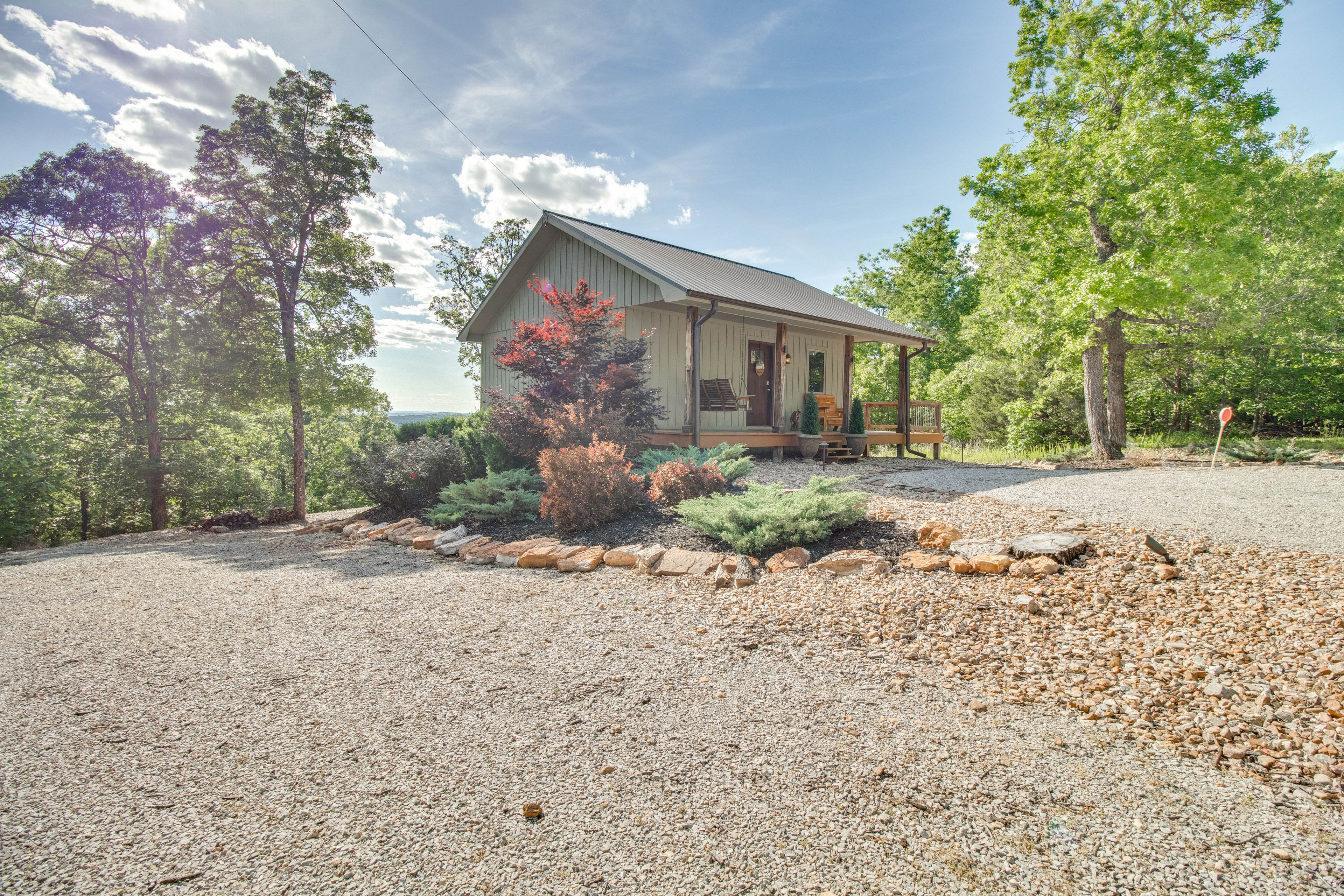 Parking | Gravel Driveway (4 Vehicles) | Camper/Trailer/Boat Parking