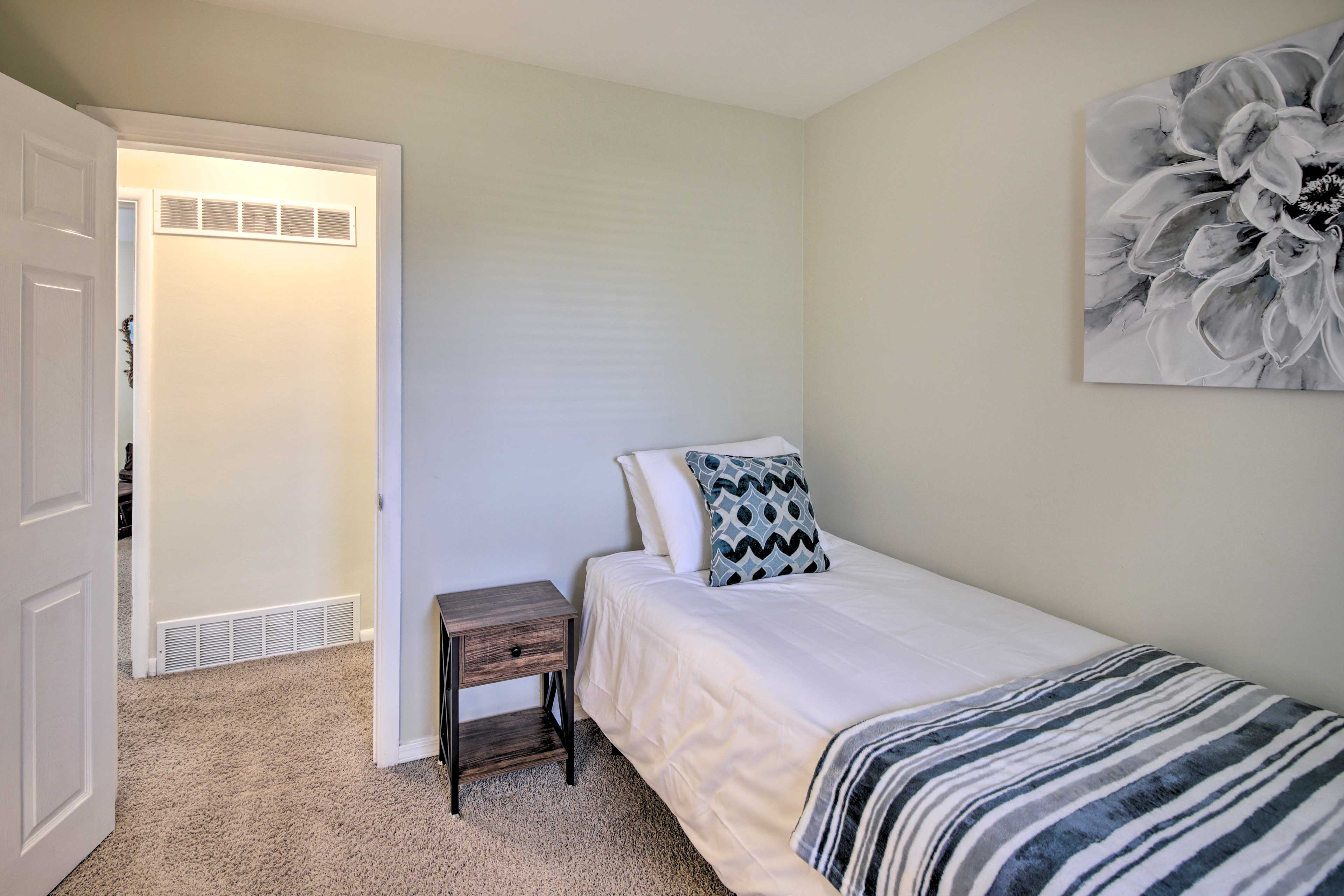 Bedroom 4 | Main Level | Twin Bed