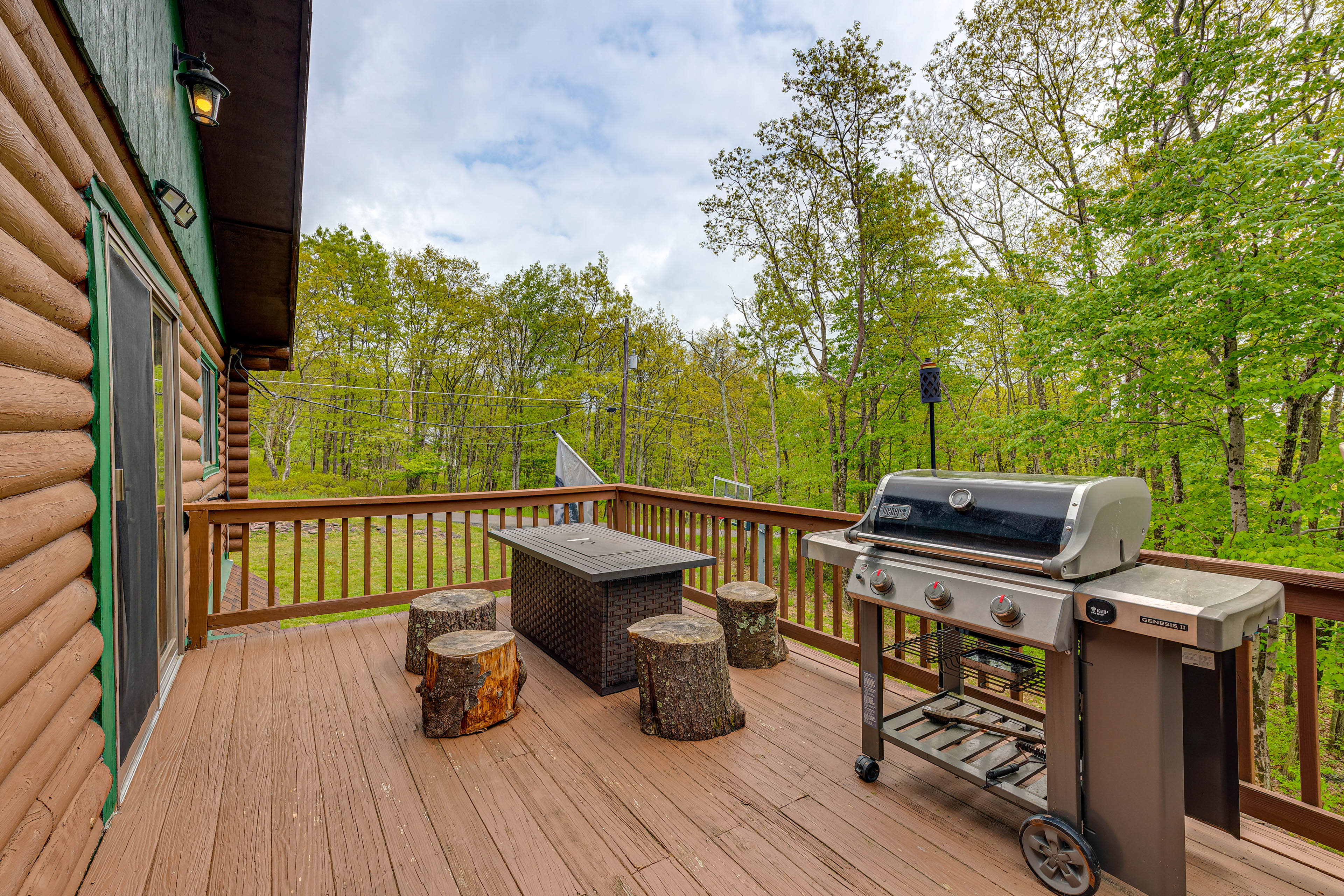 Furnished Deck | Gas Grill | Outdoor Dining