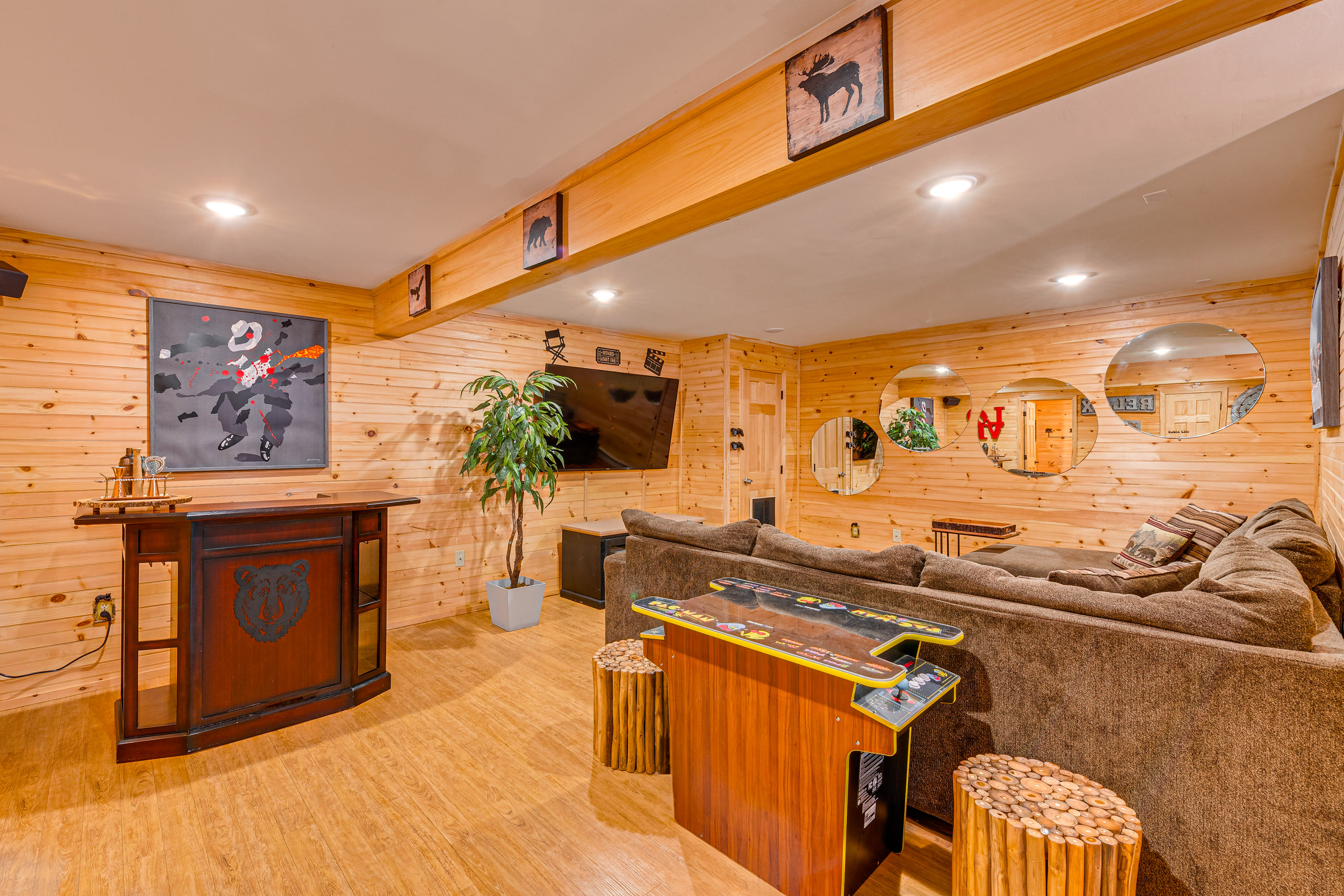 Game Room | Arcade Game Console | Free WiFi | 2-Story Cabin