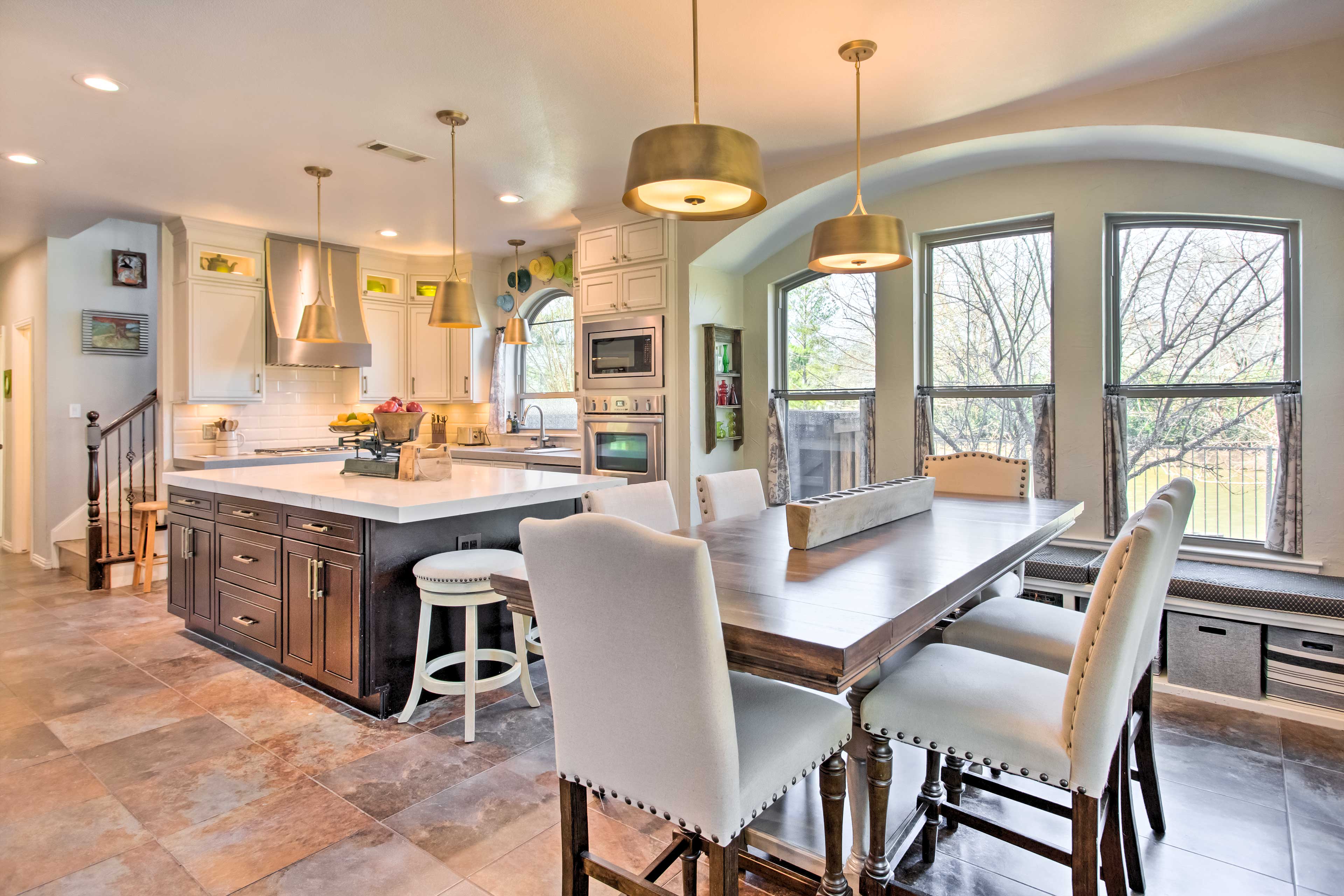 Formal Dining Area | Dishware/Flatware Provided