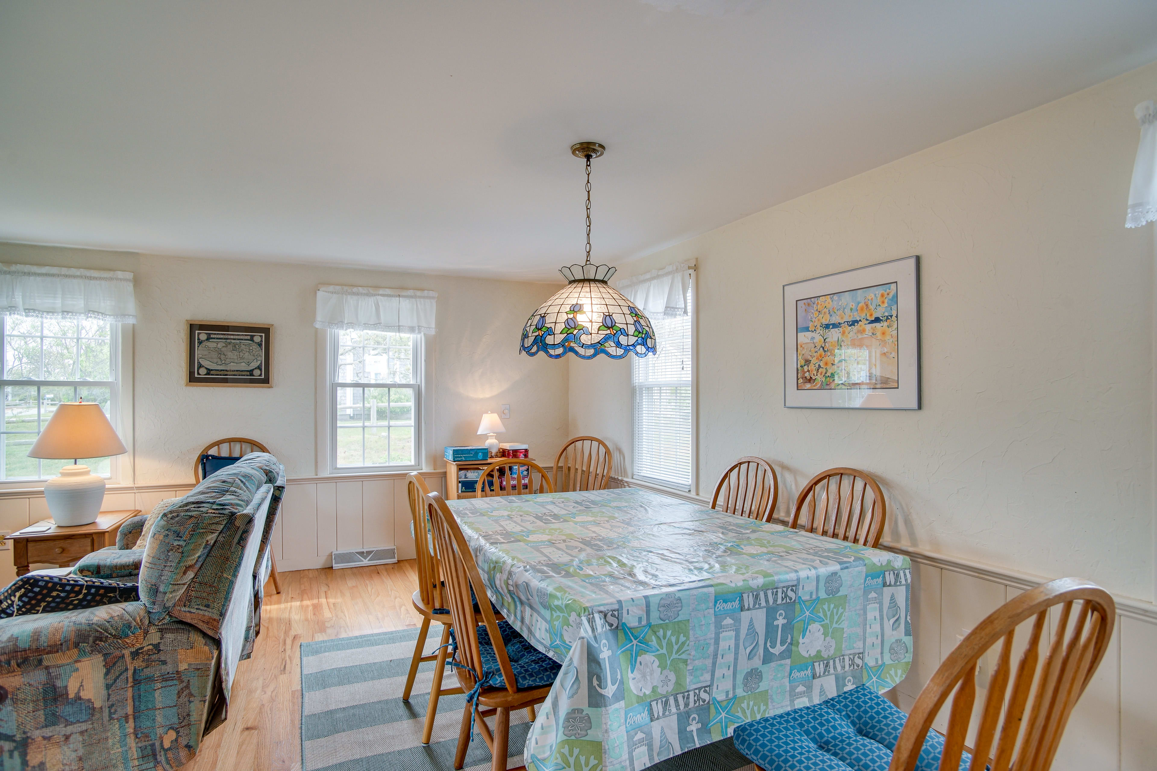 Dining Area | Dishware/Flatware | Trash Bags/Paper Towels