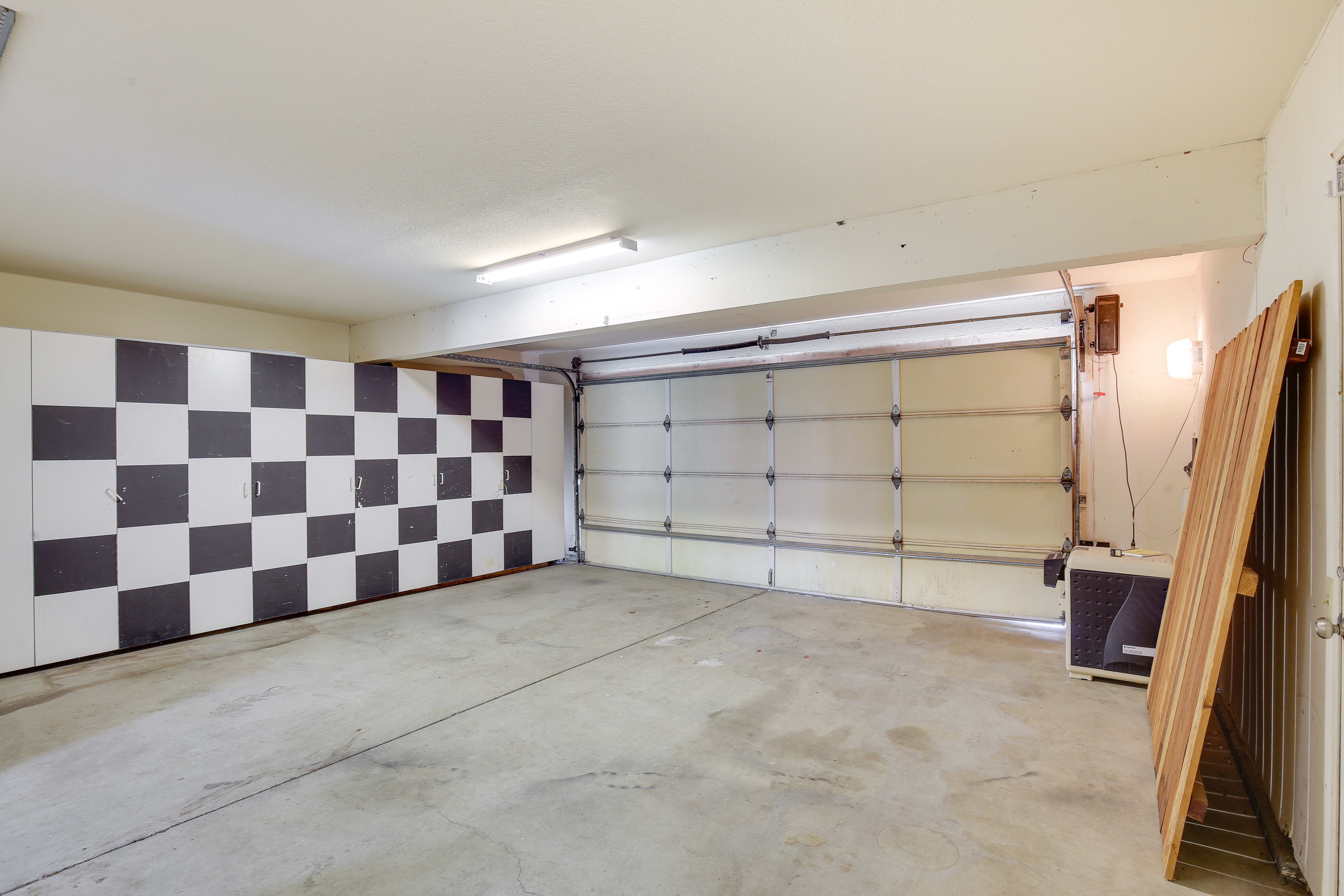 Garage (2 Vehicles) | Driveway (2 Vehicles) | Free Street Parking