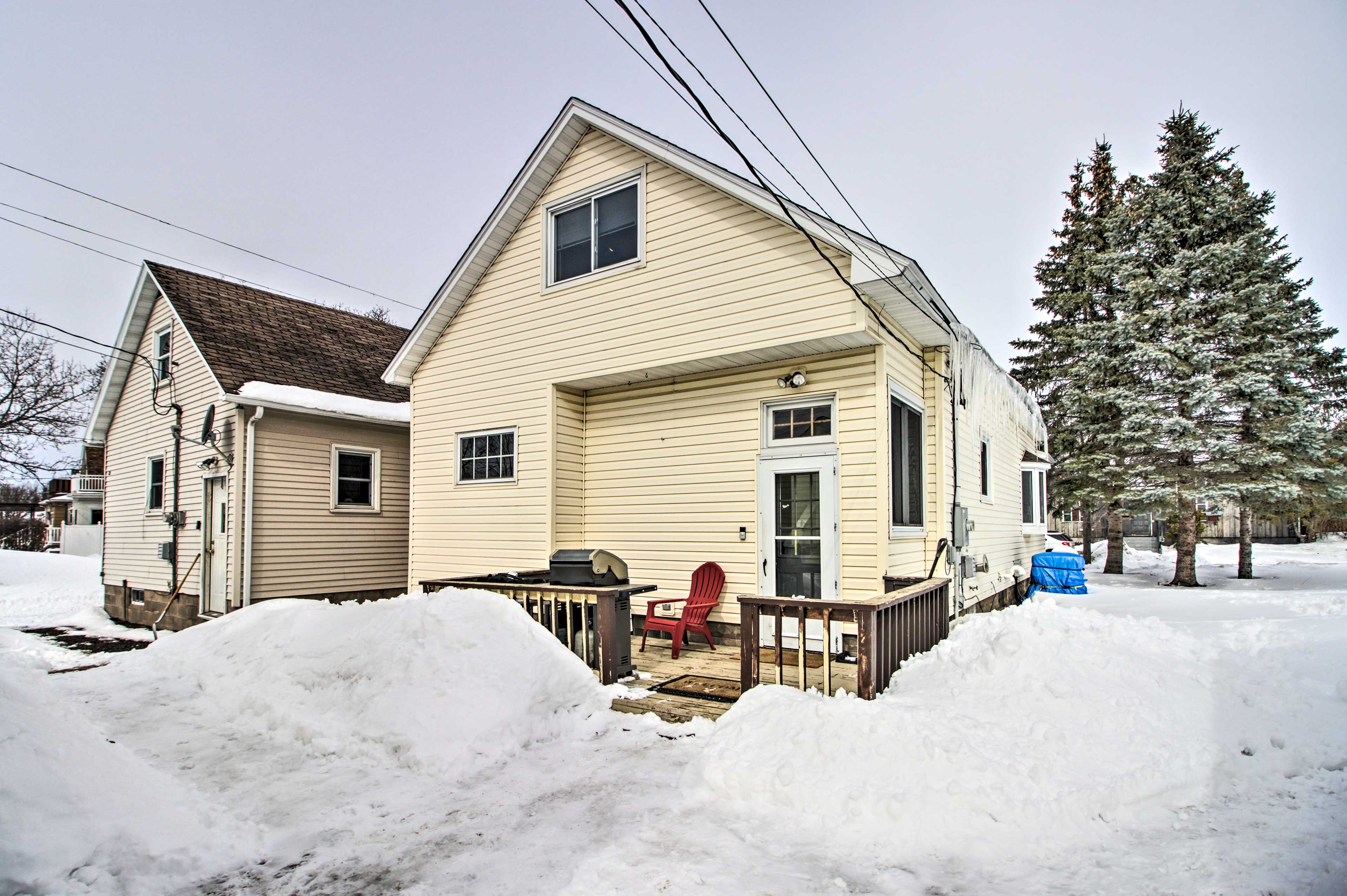 Deck | Grill | Spacious Yard